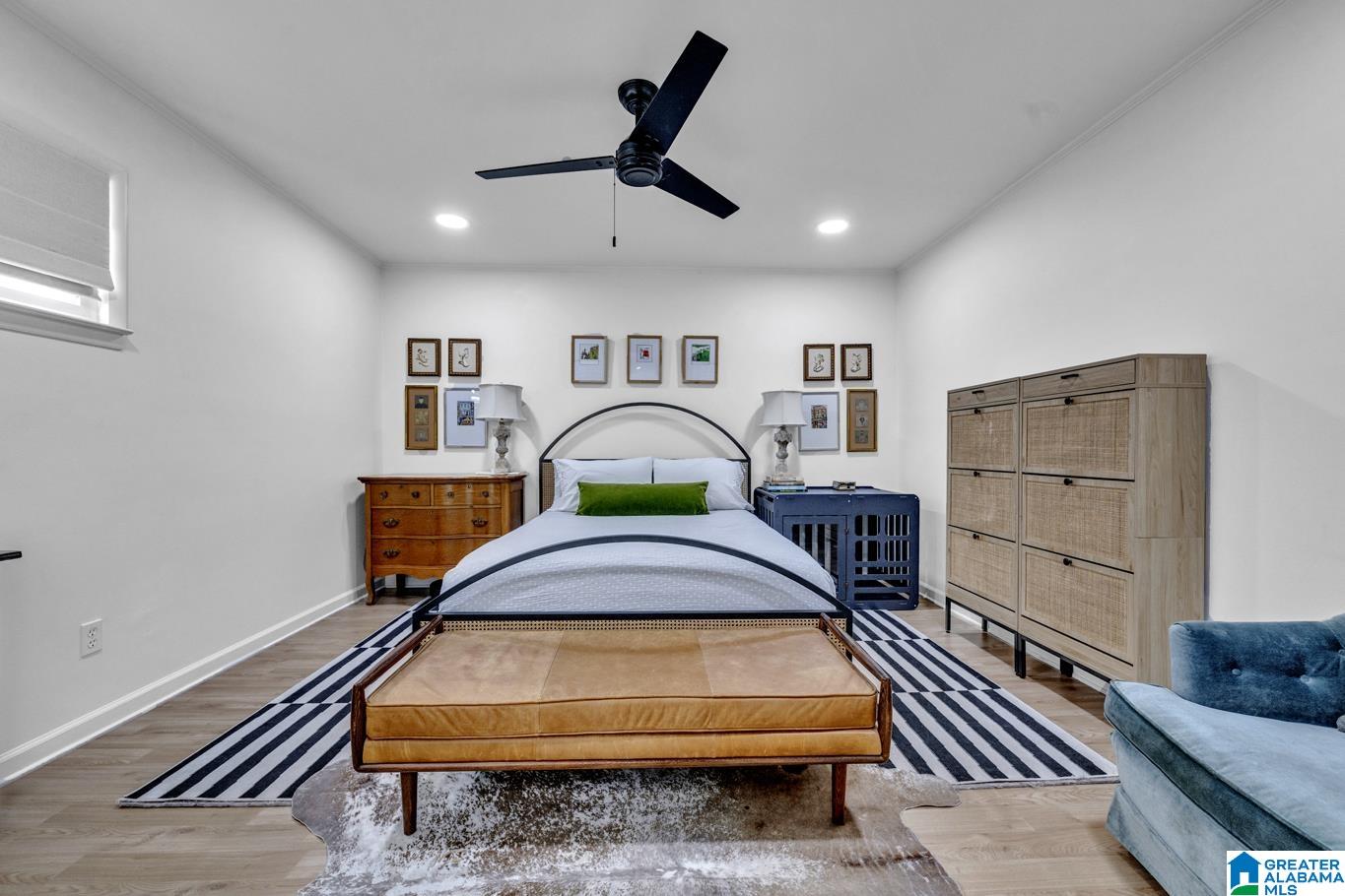3350 ALTAMONT ROAD S Unit: b17