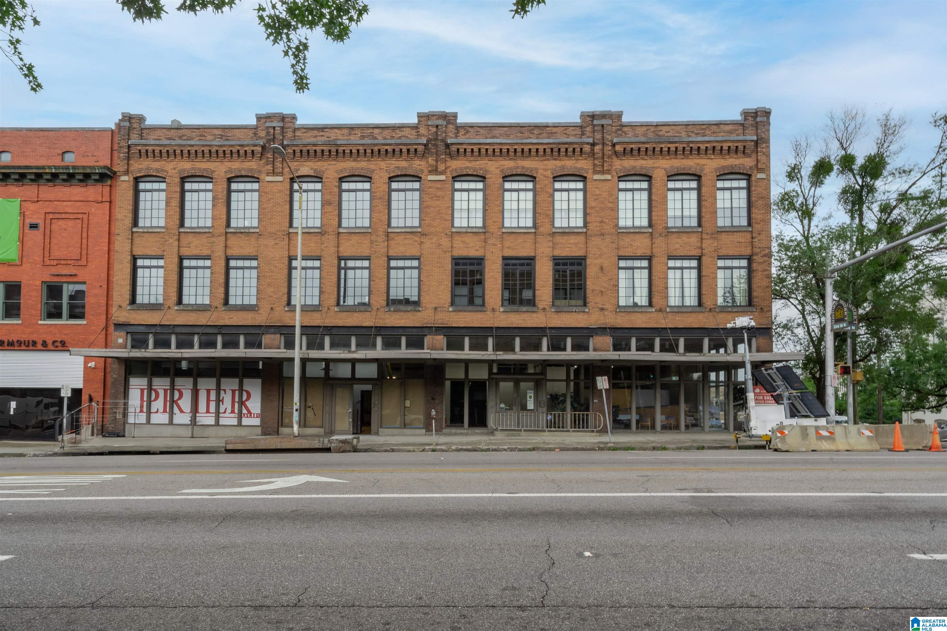 2301 1ST AVENUE Unit: 208