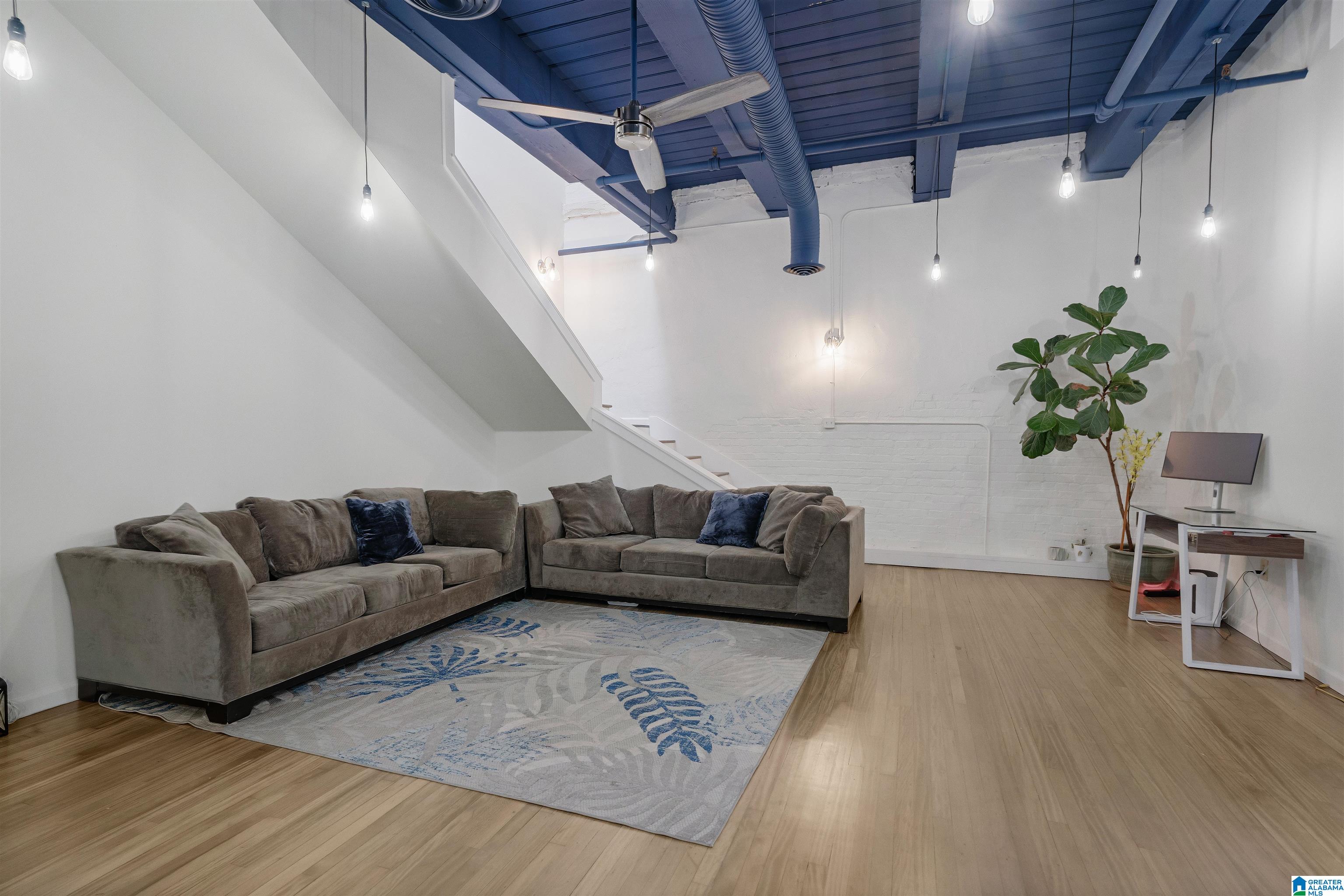 2301 1ST AVENUE Unit: 208