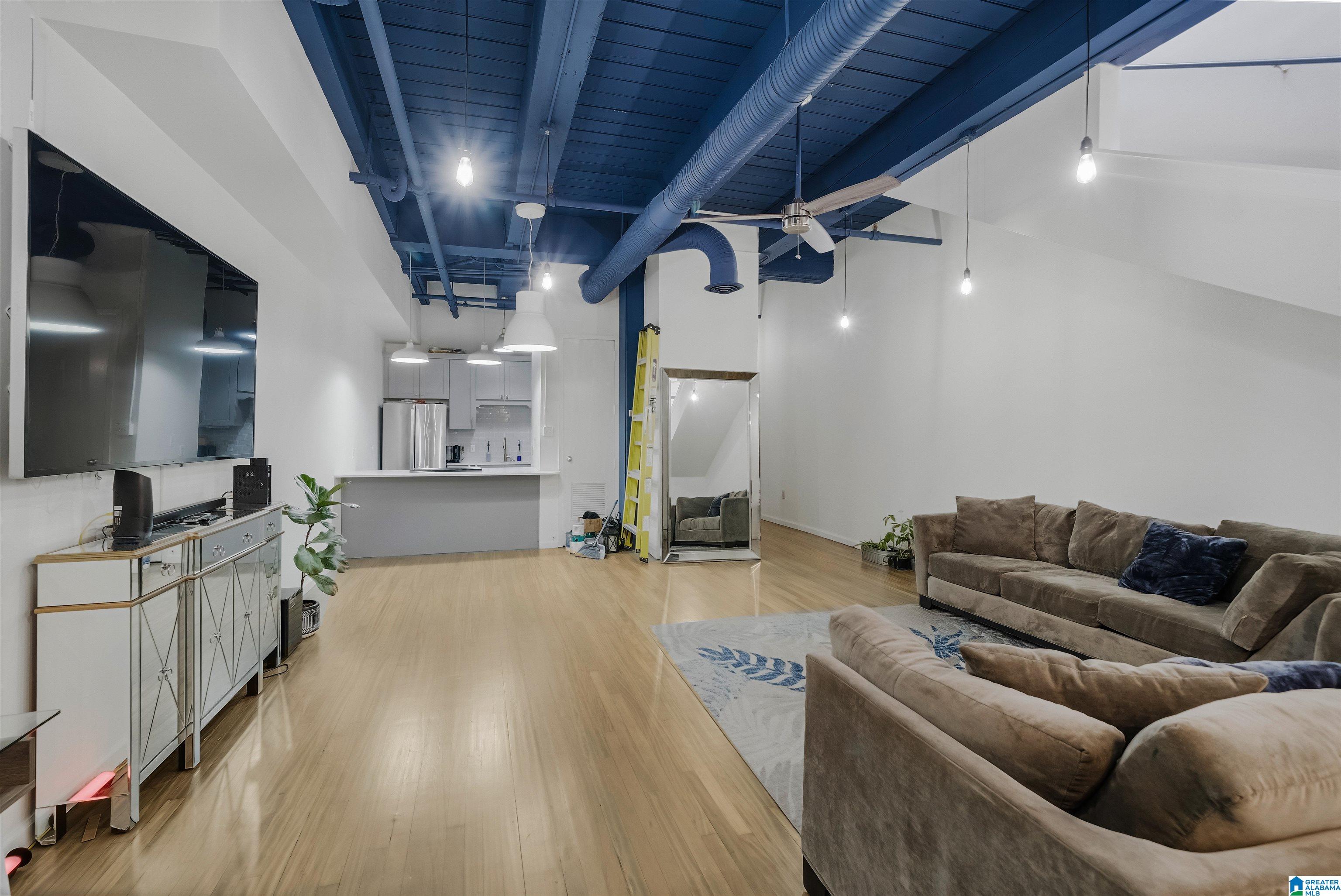 2301 1ST AVENUE Unit: 208