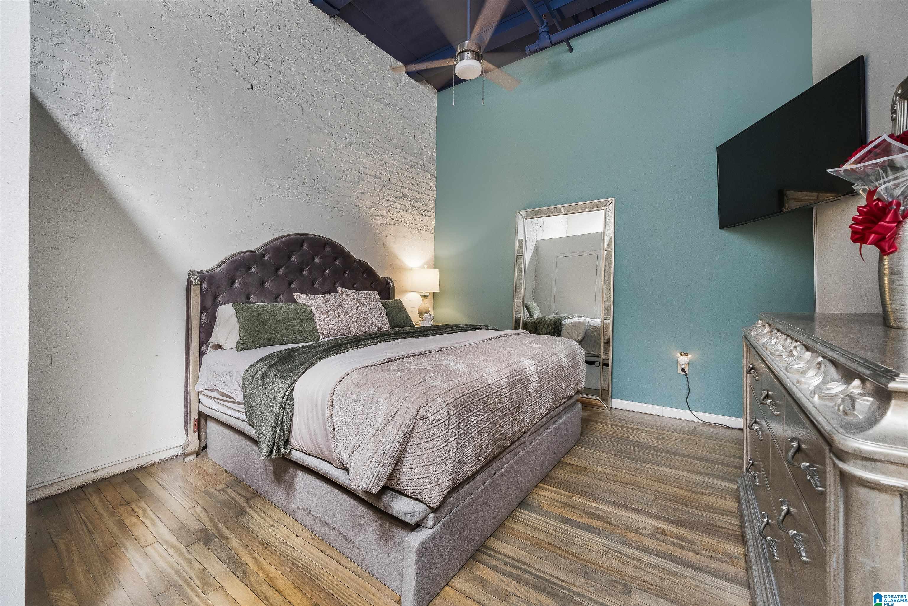 2301 1ST AVENUE Unit: 208