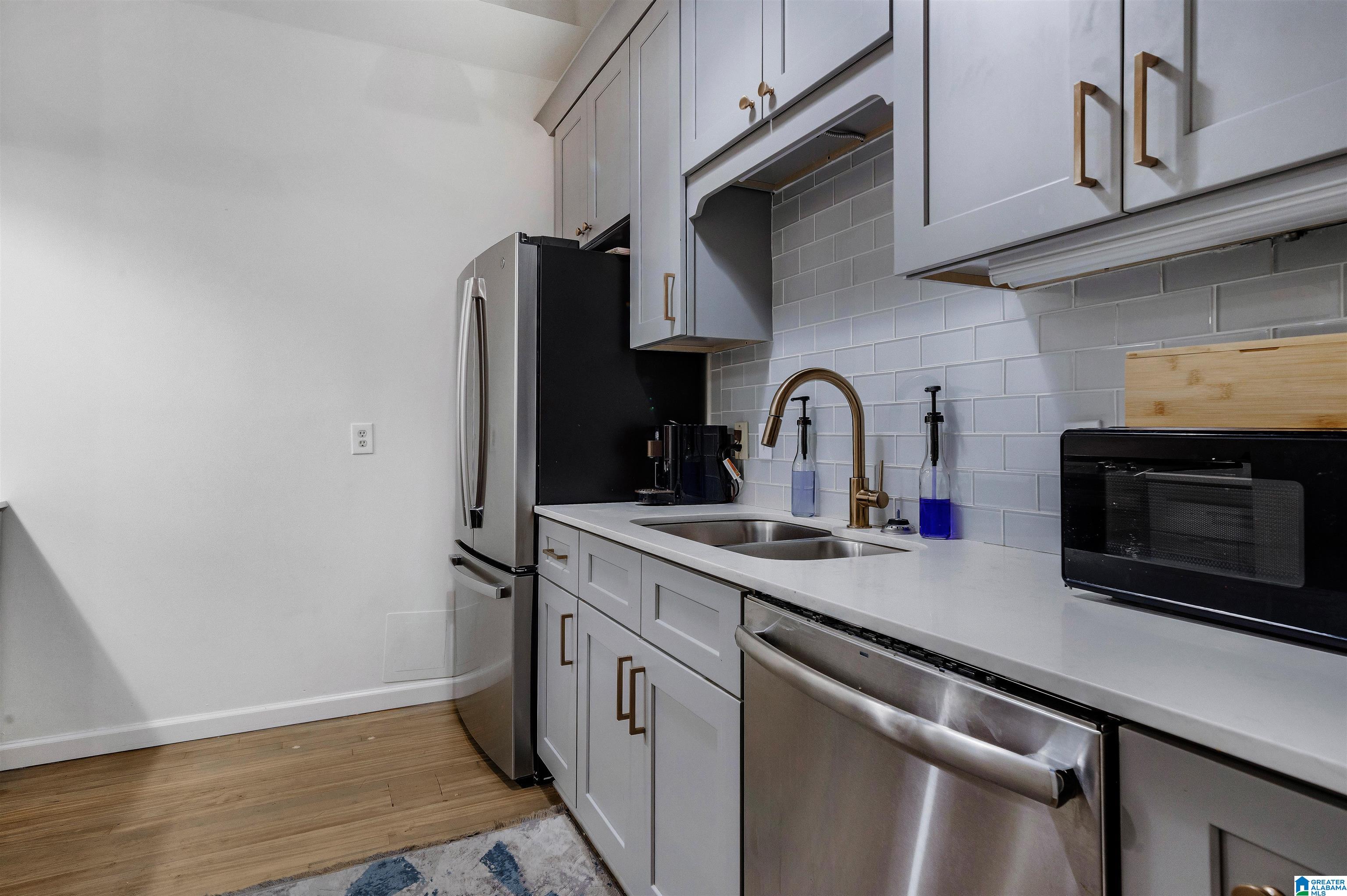 2301 1ST AVENUE Unit: 208