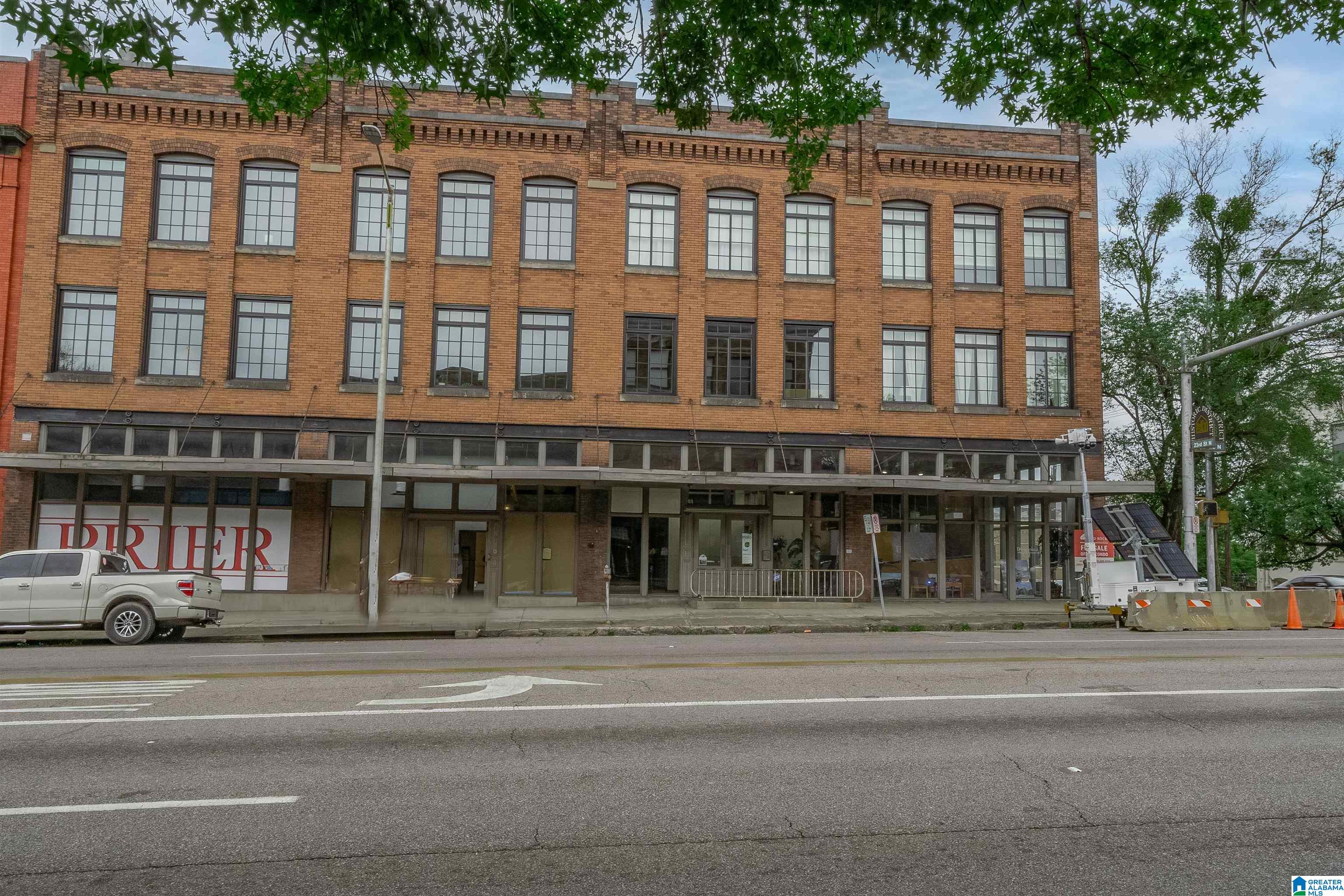 2301 1ST AVENUE Unit: 208