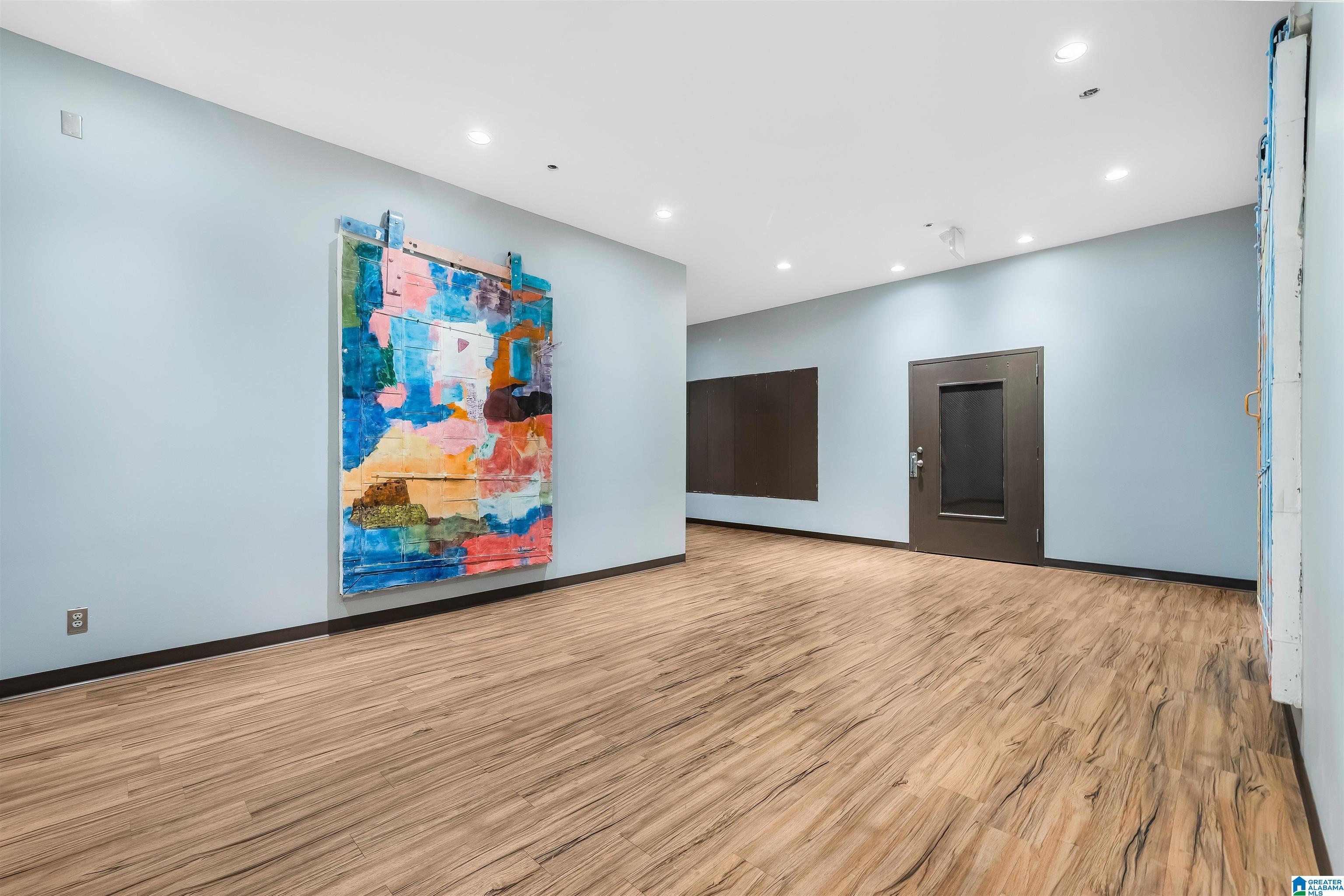 2301 1ST AVENUE Unit: 208