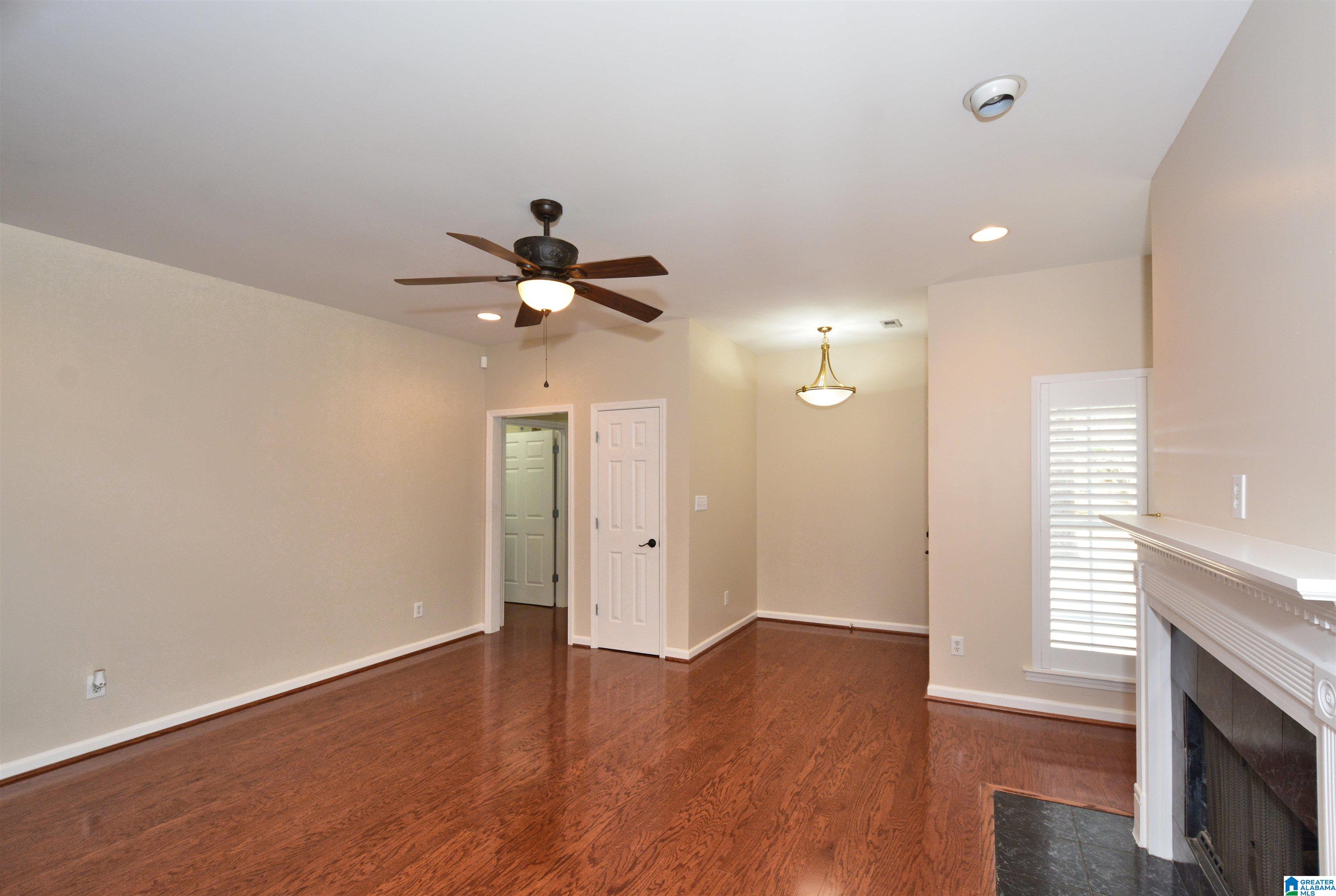 205 NARROWS REACH