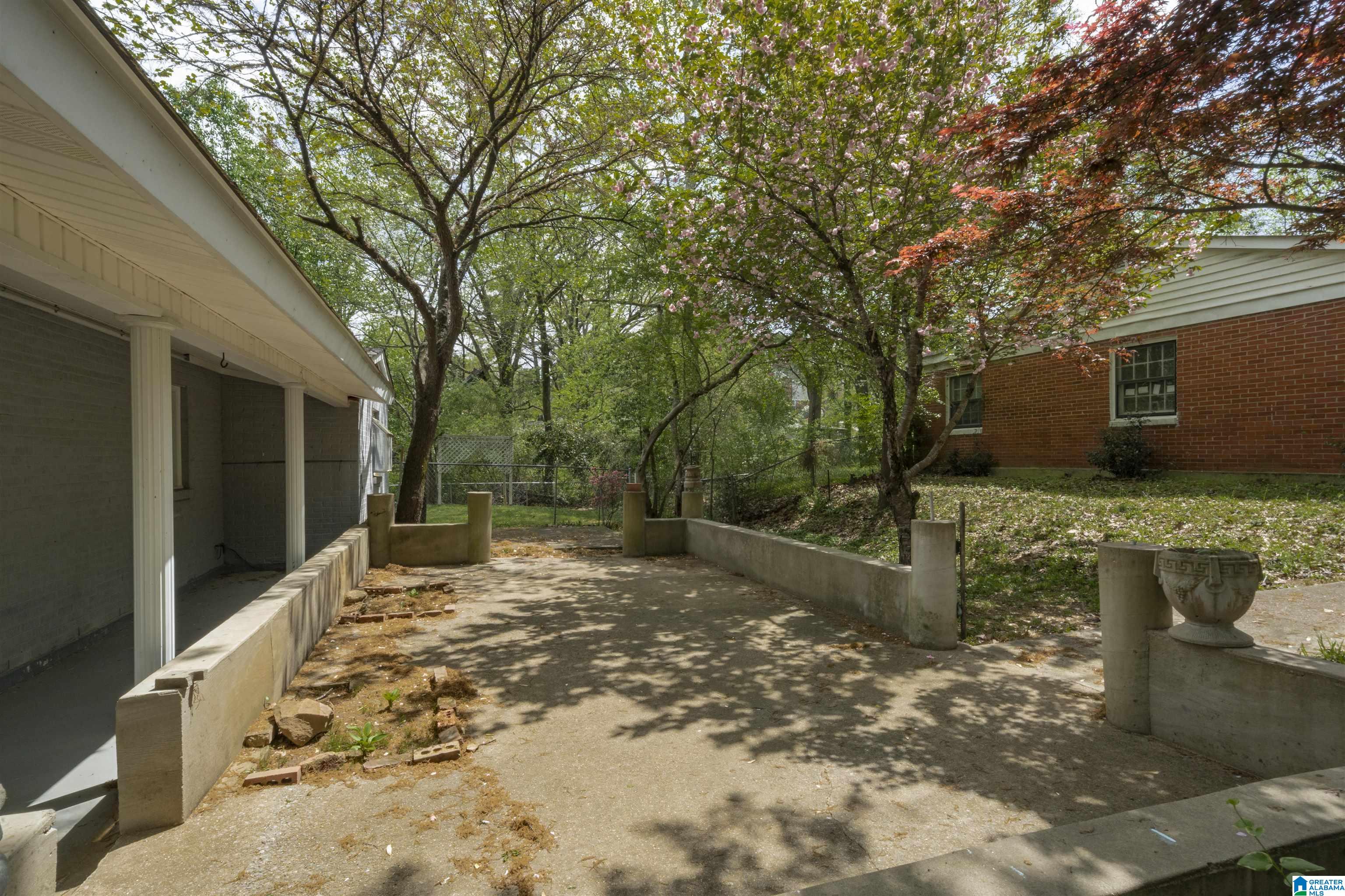 2177 CHAPEL HILL ROAD