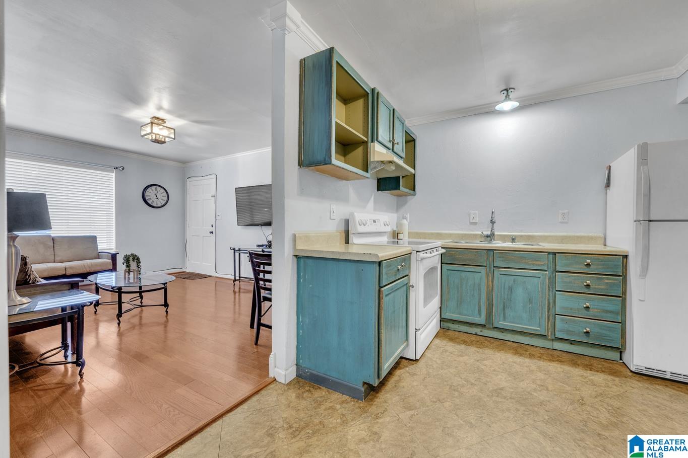 2727 HIGHLAND AVENUE S Unit: 105B