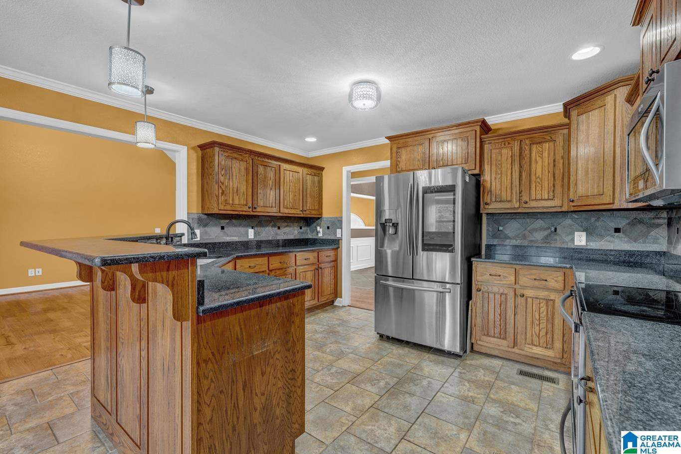 401 HIGH POINTE DRIVE