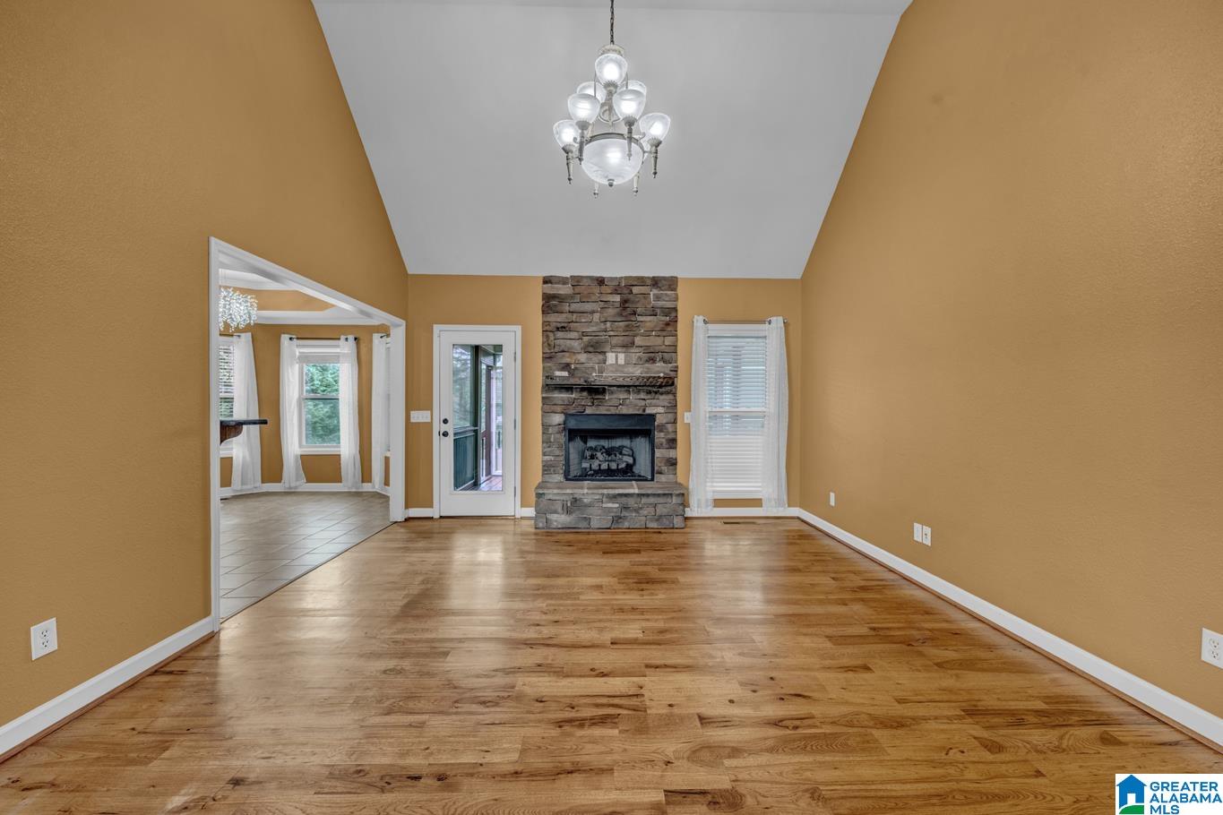401 HIGH POINTE DRIVE