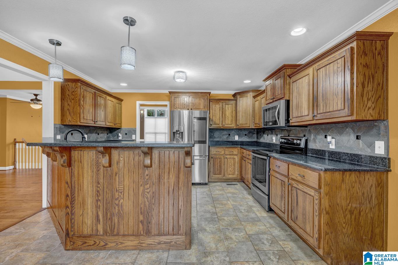 401 HIGH POINTE DRIVE