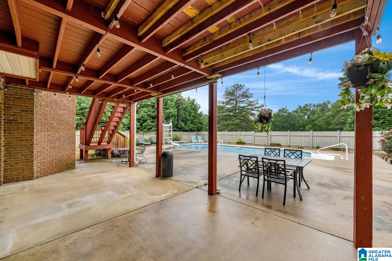 401 HIGH POINTE DRIVE