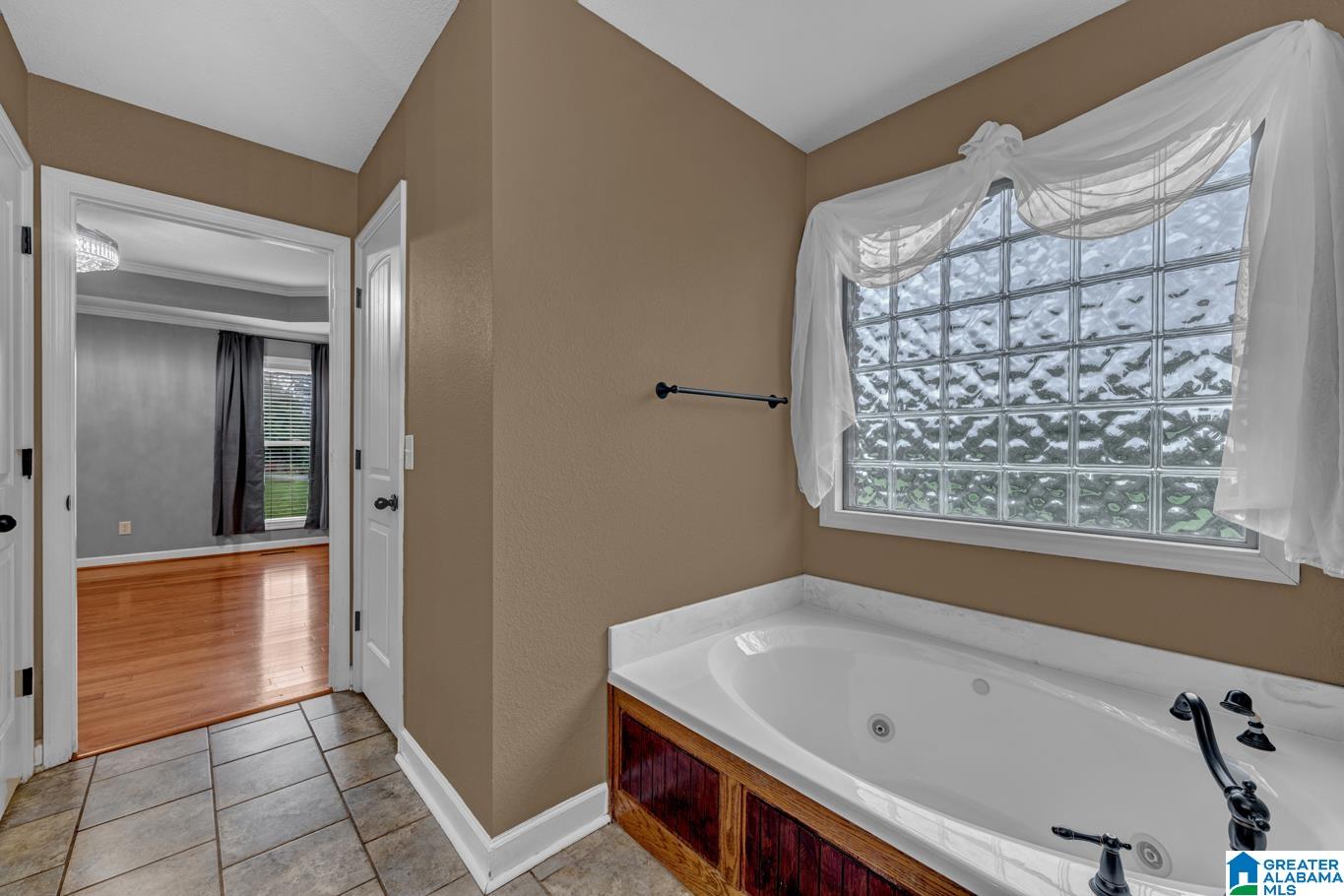 401 HIGH POINTE DRIVE