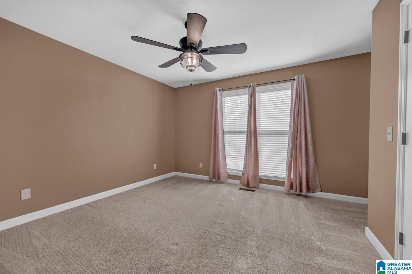 401 HIGH POINTE DRIVE