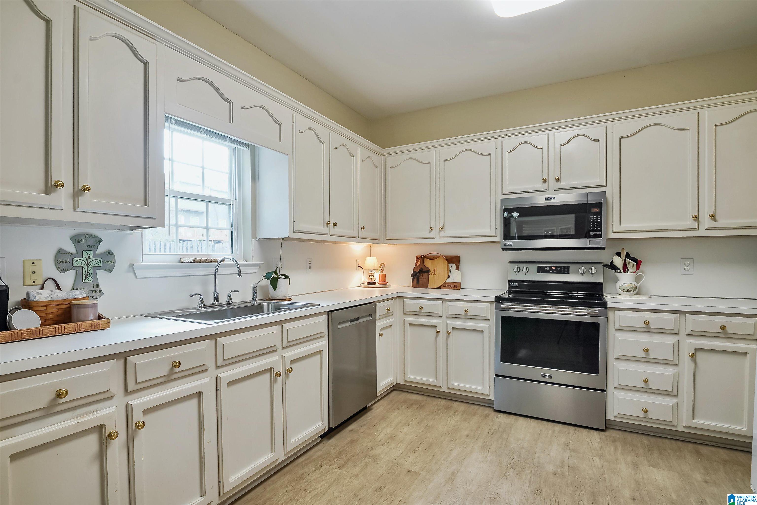 5009 BRIDLEWOOD PARC LANE