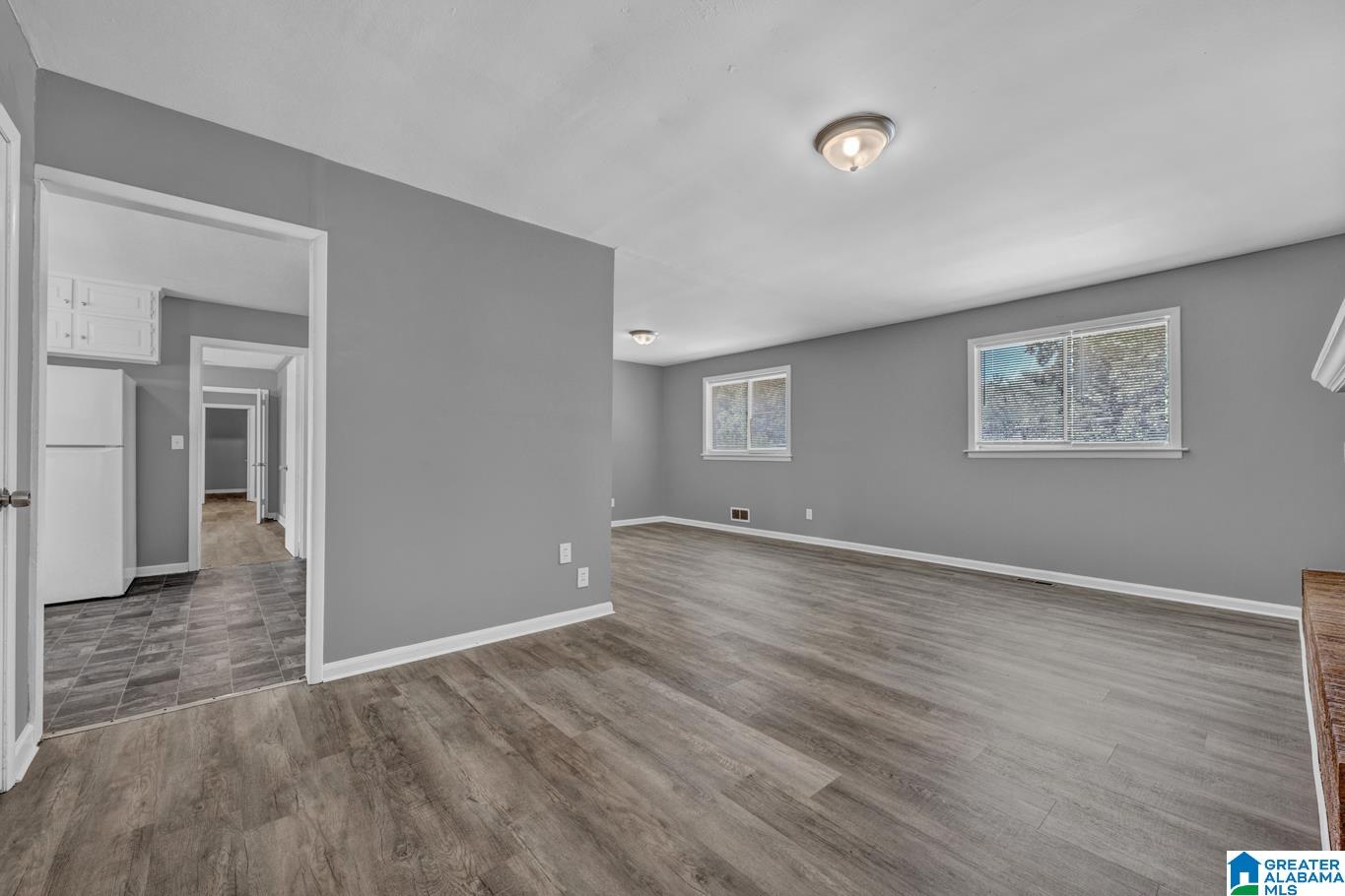 937 HICKORY DRIVE