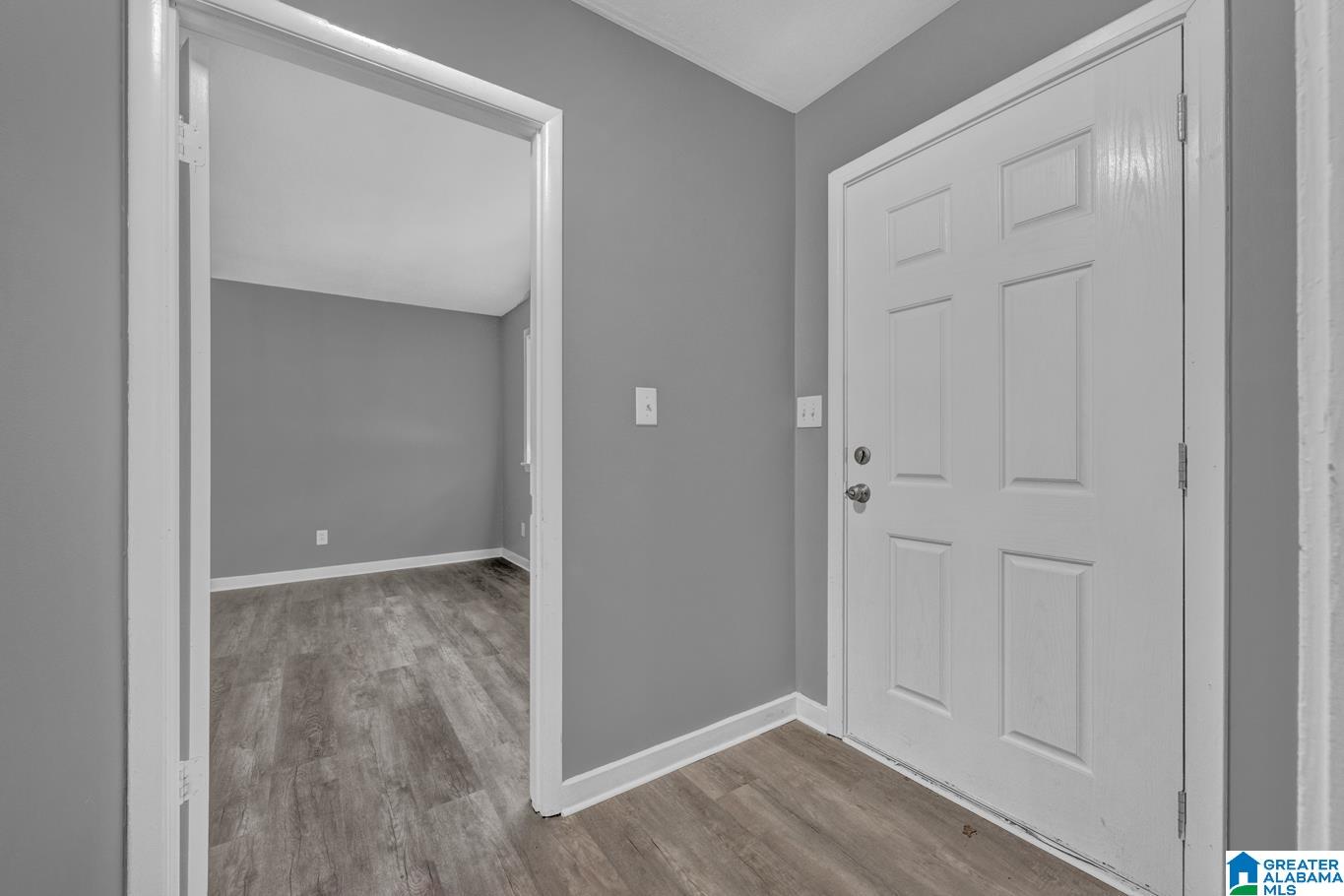 937 HICKORY DRIVE