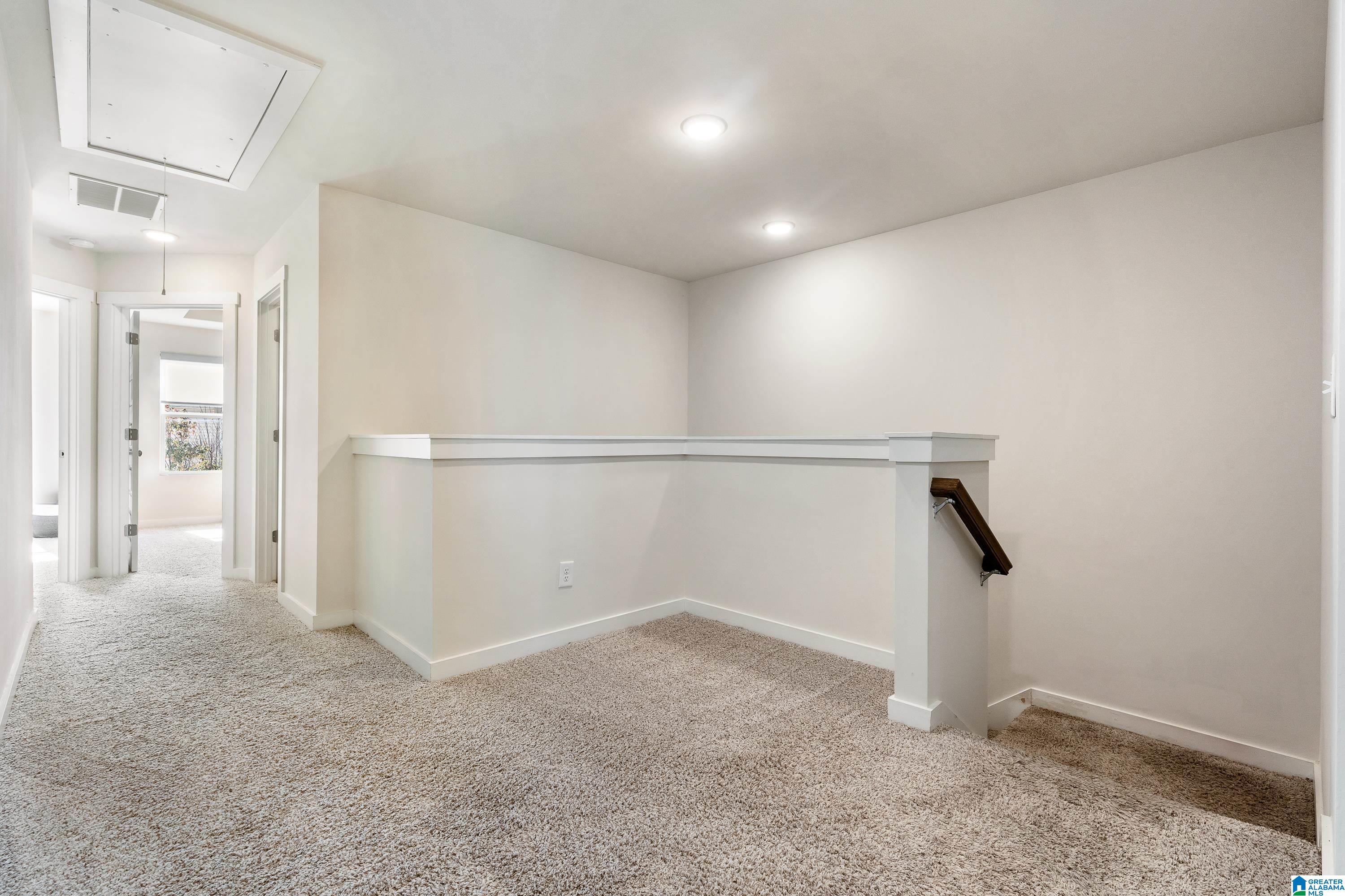 577 THE HEIGHTS LANE