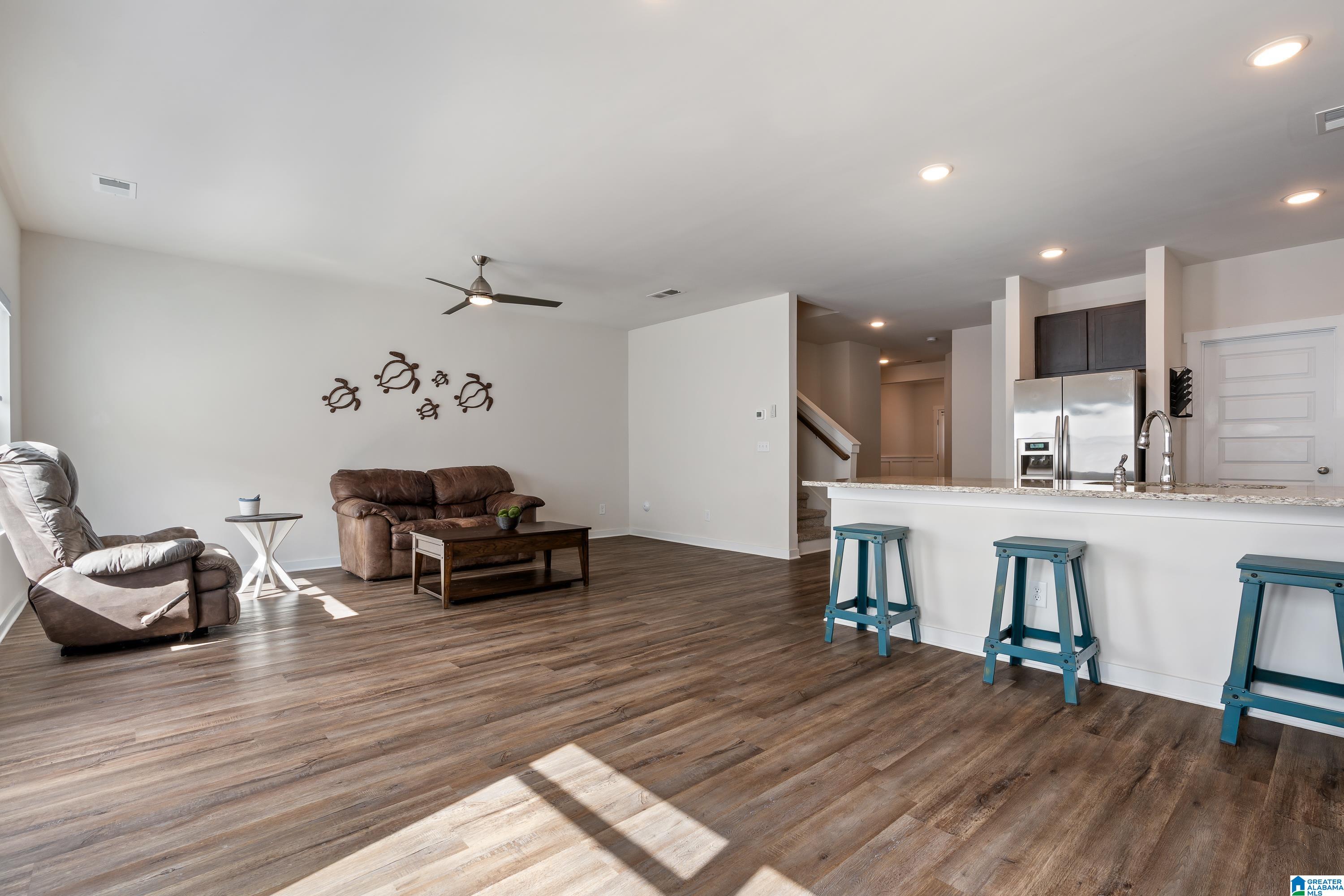 577 THE HEIGHTS LANE