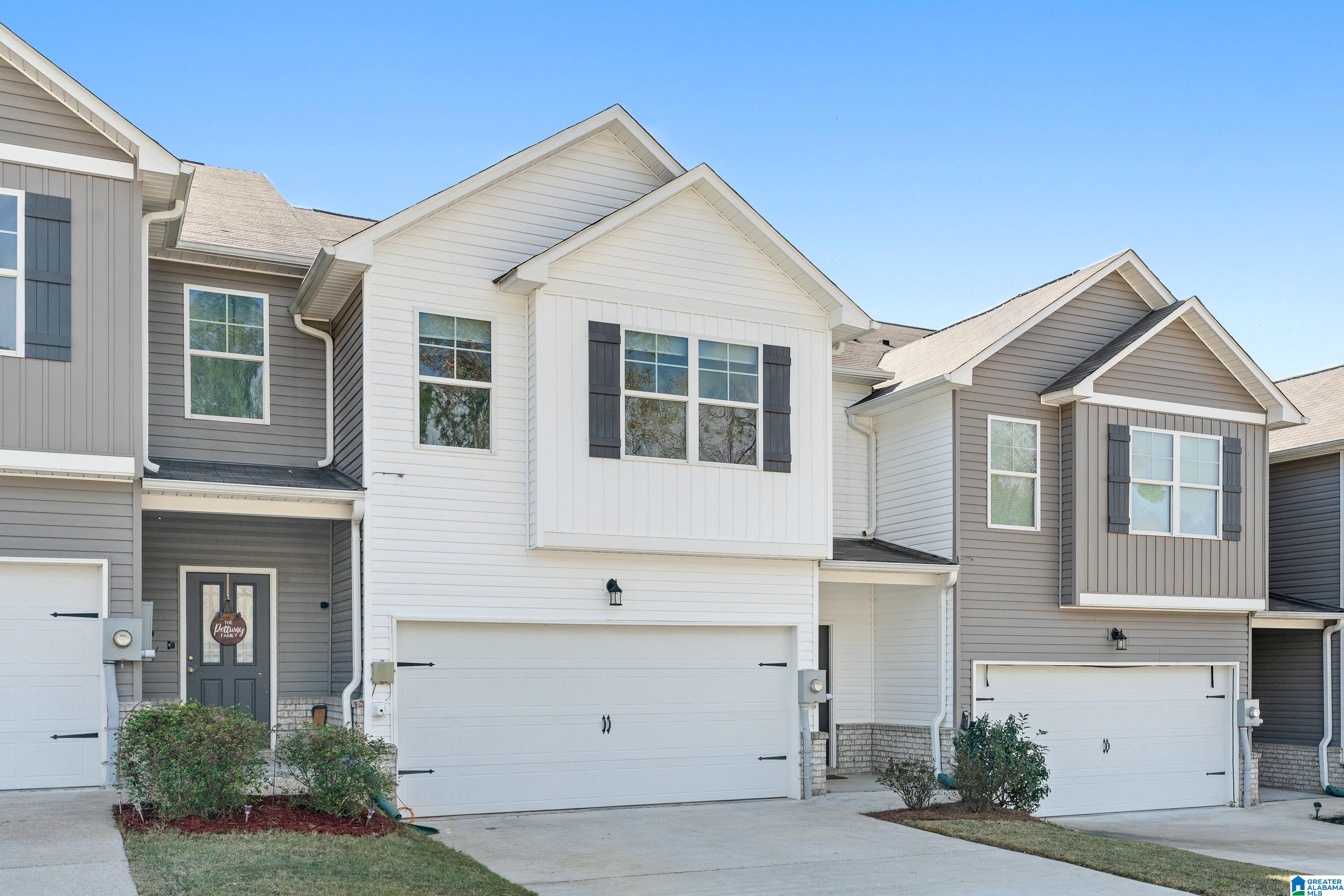 577 THE HEIGHTS LANE