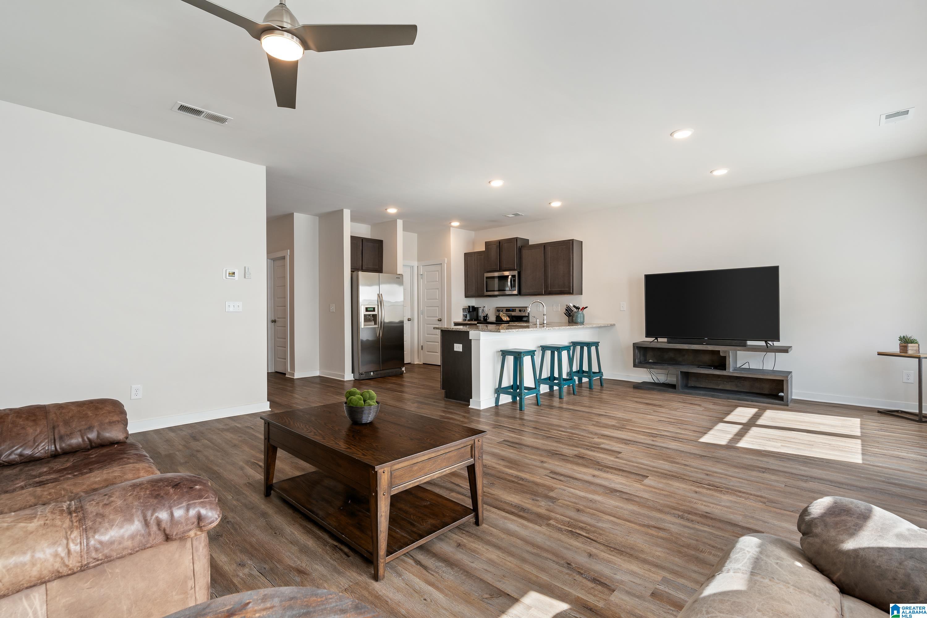 577 THE HEIGHTS LANE