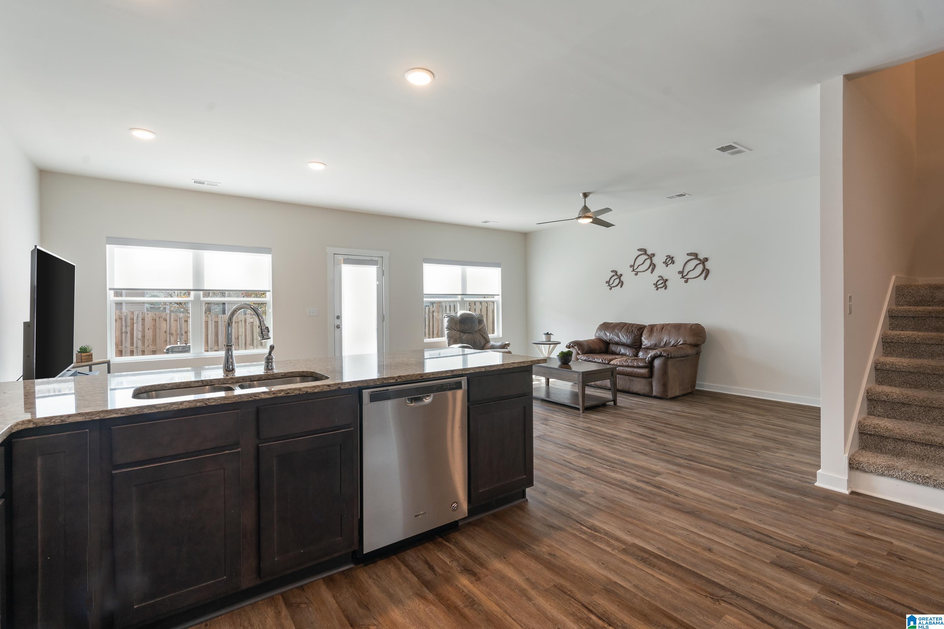 577 THE HEIGHTS LANE