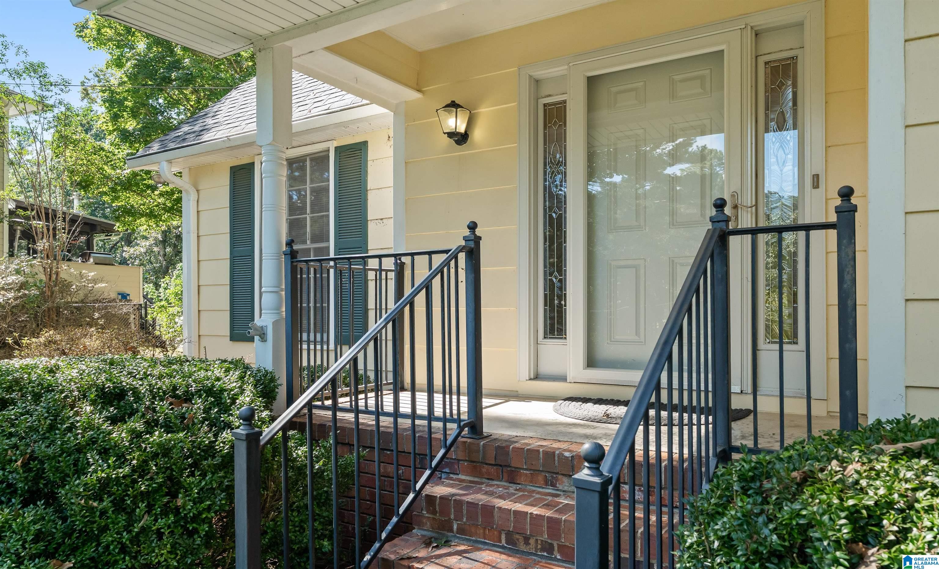 2704 LIN CIRCLE