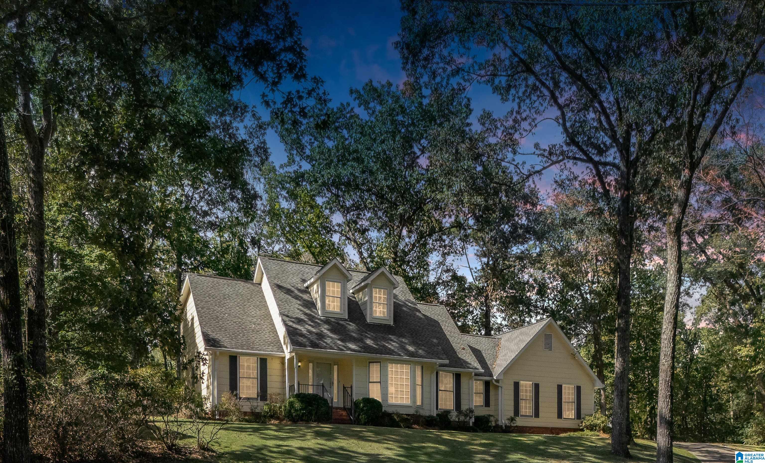 2704 LIN CIRCLE