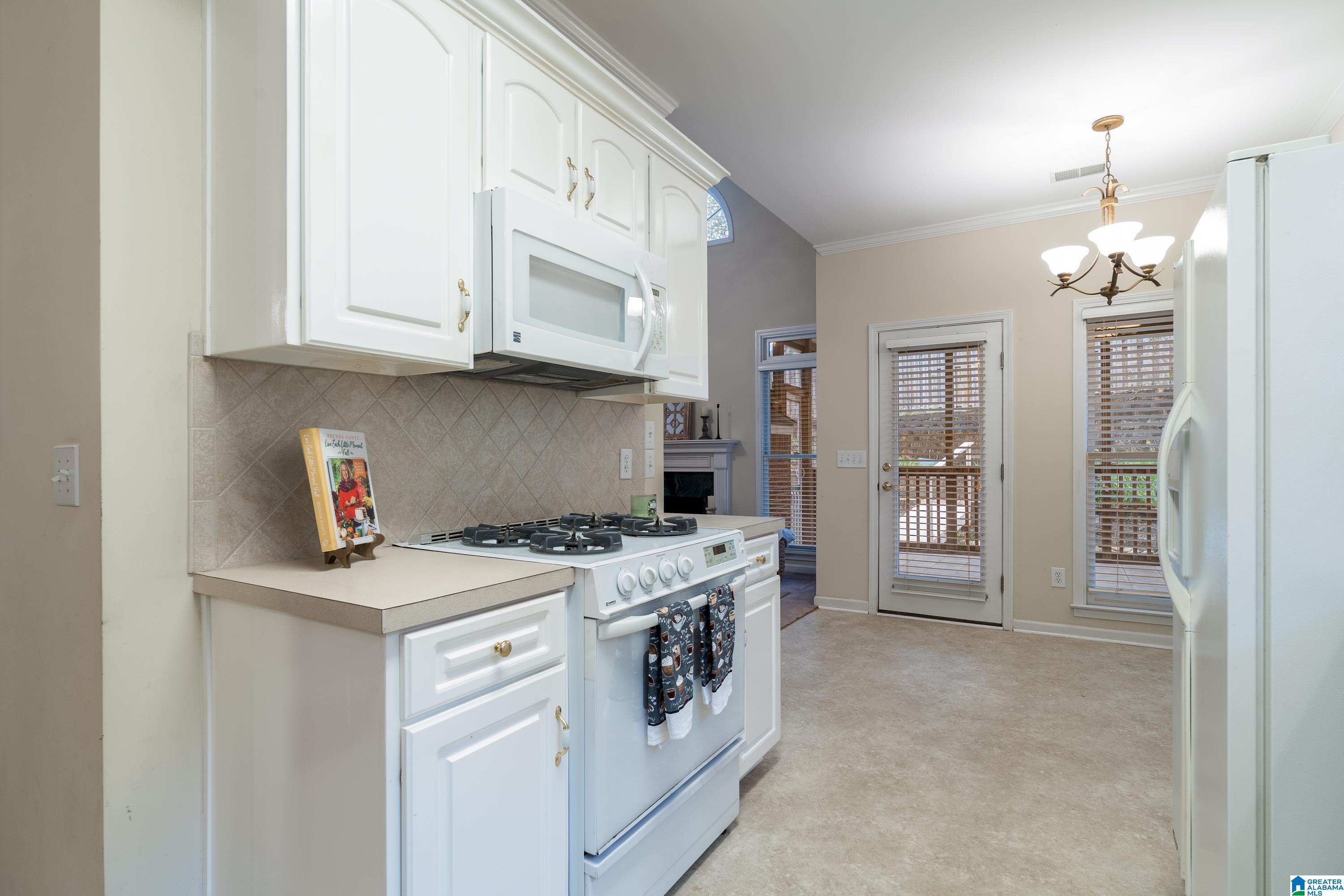205 BEAVER CREEK CIRCLE