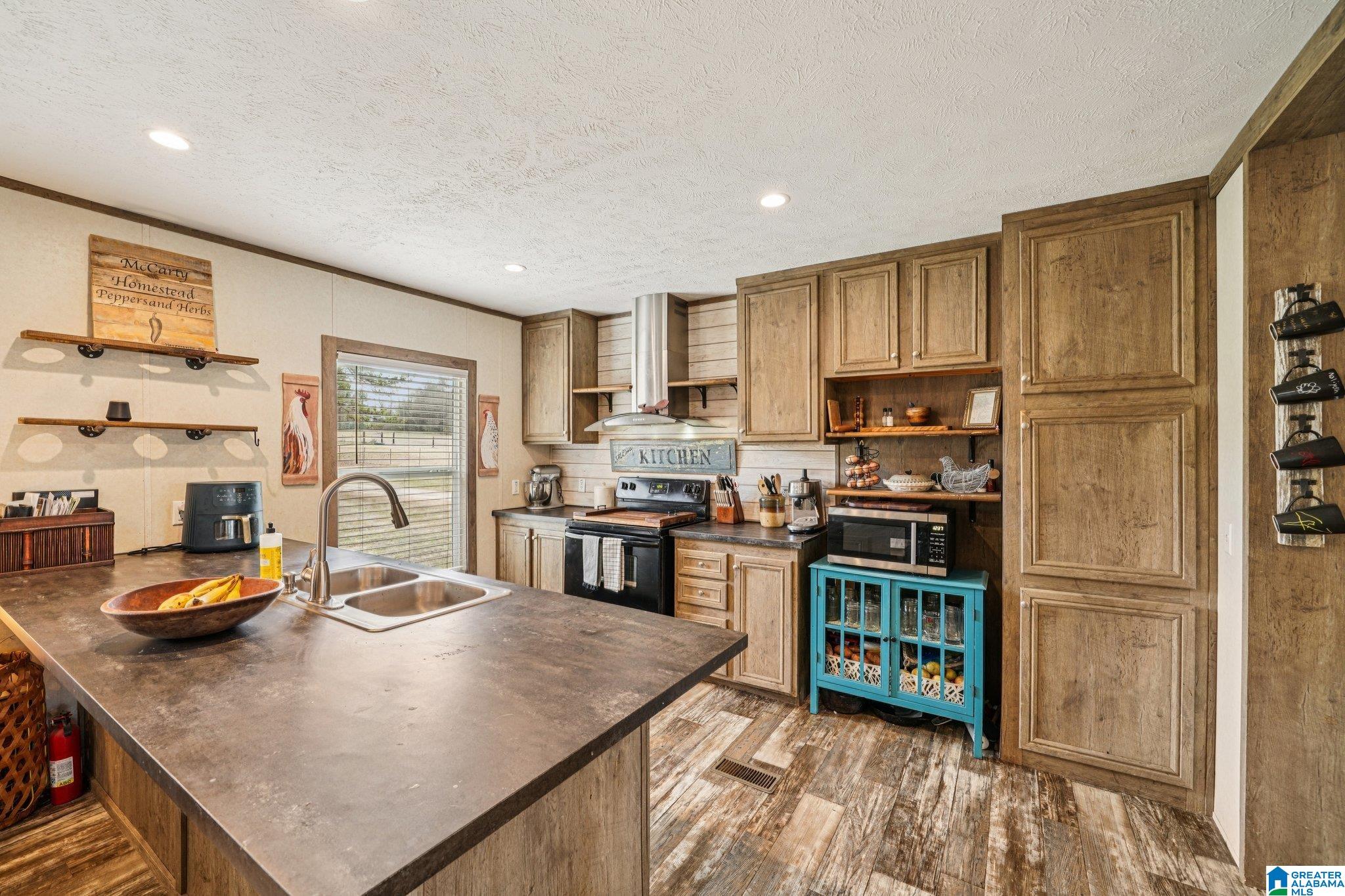 383 COUNTRY CHURCH ROAD