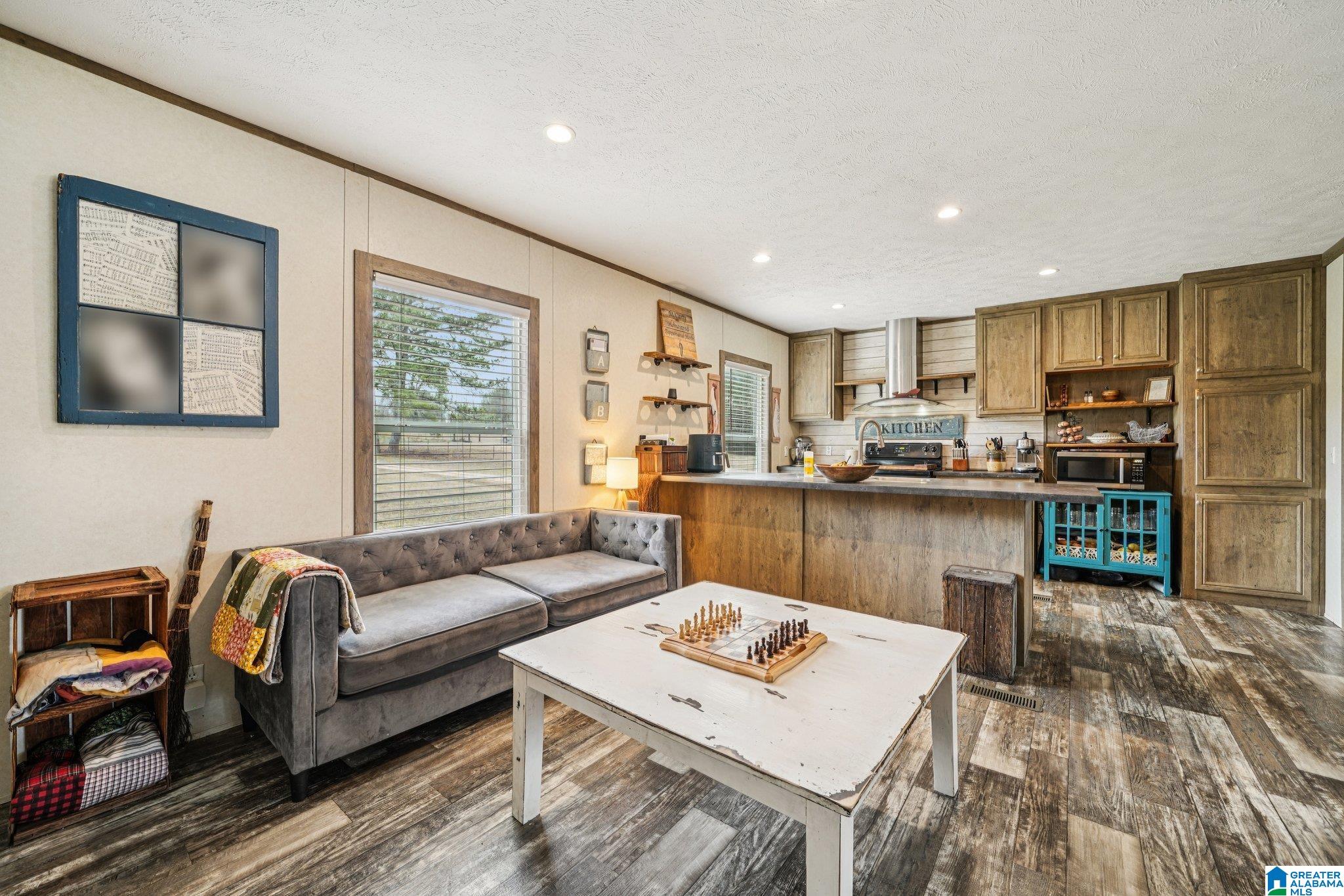 383 COUNTRY CHURCH ROAD