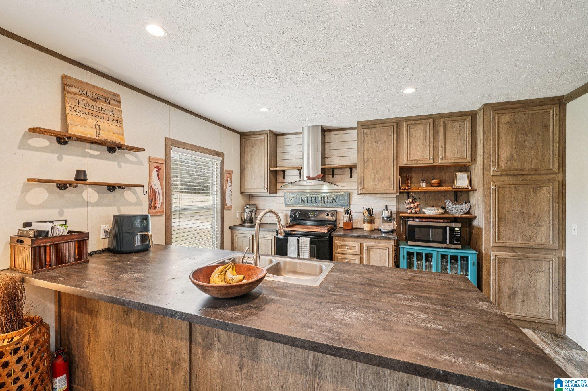383 COUNTRY CHURCH ROAD
