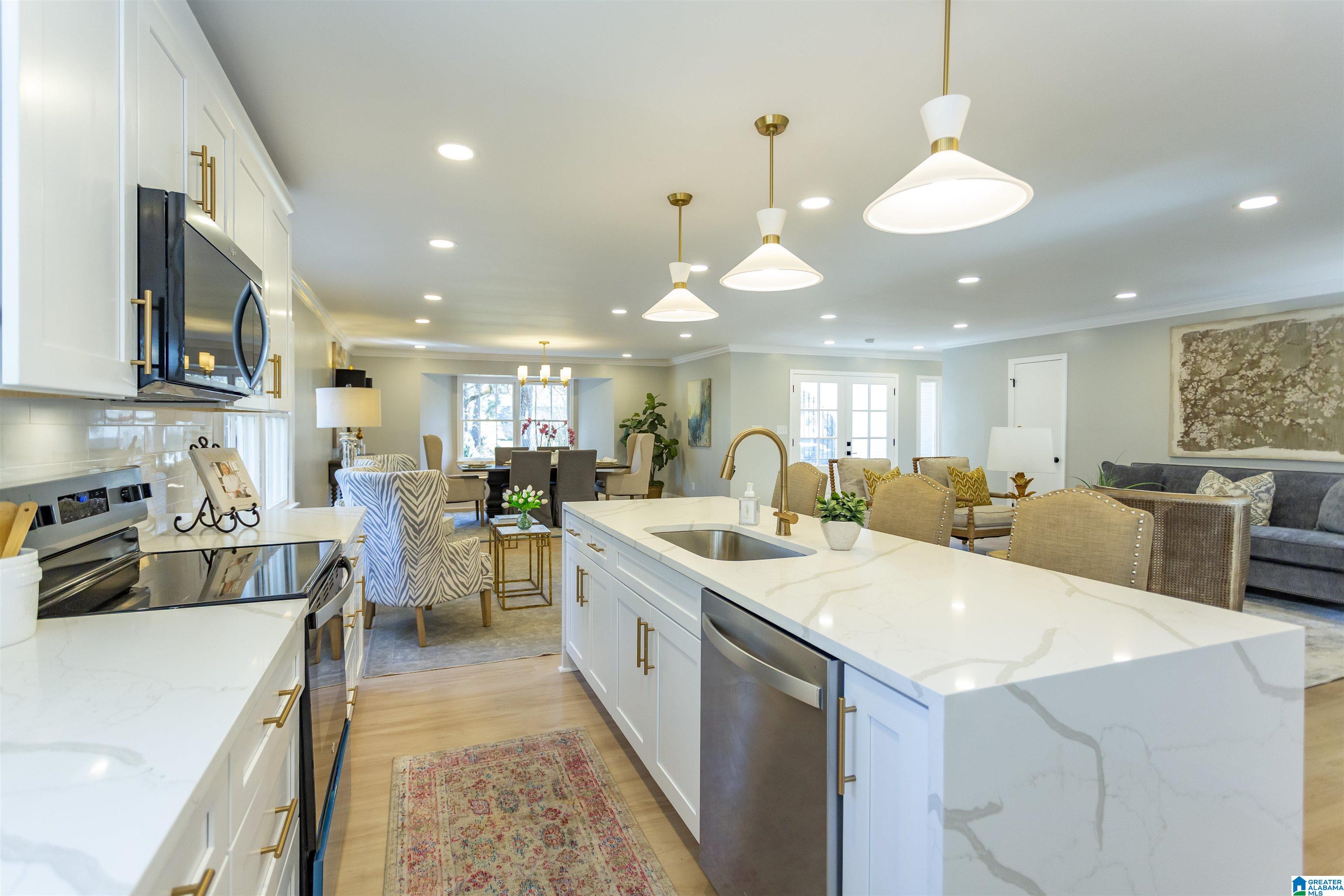 2885 WISTERIA DRIVE