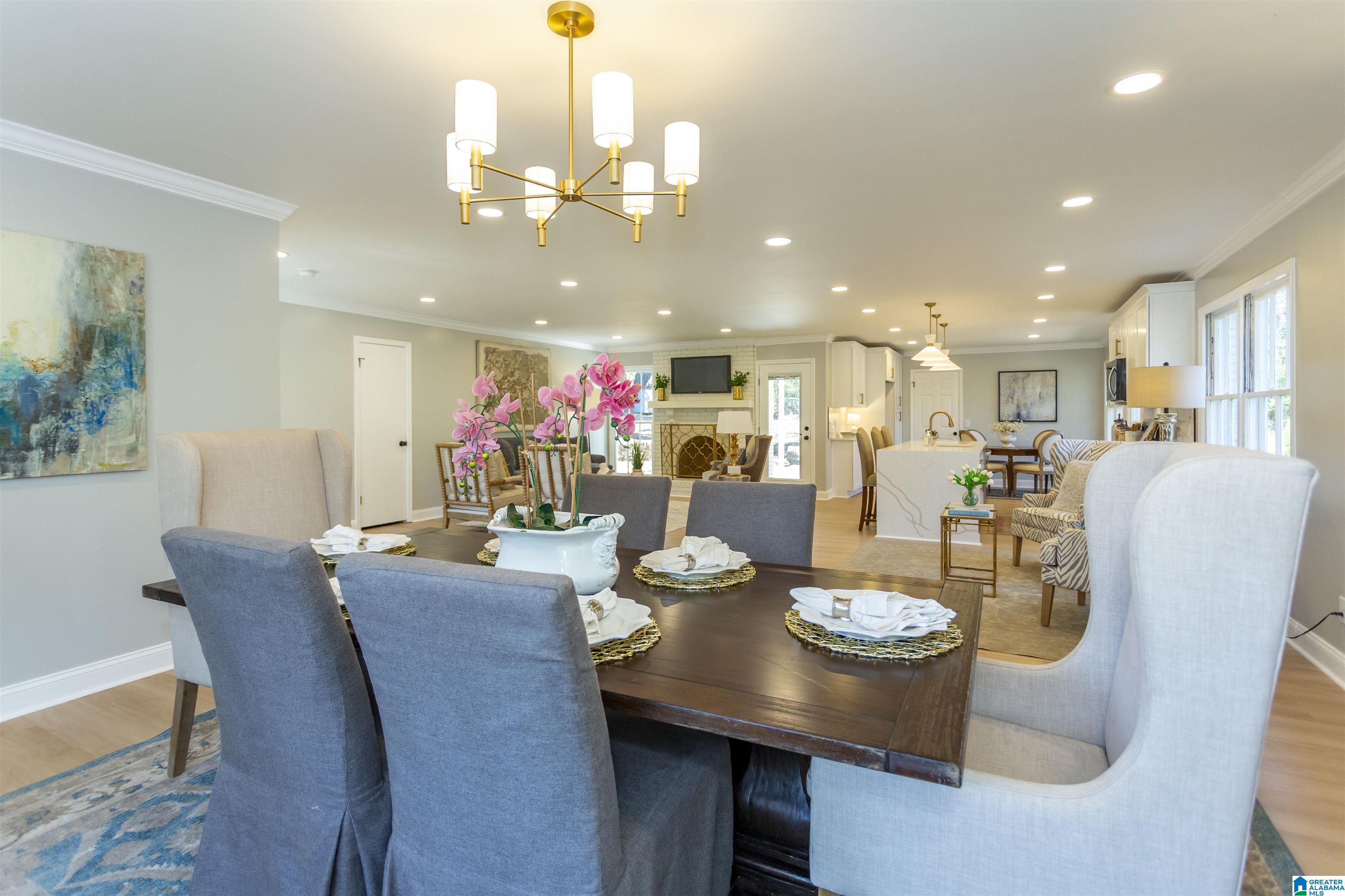 2885 WISTERIA DRIVE