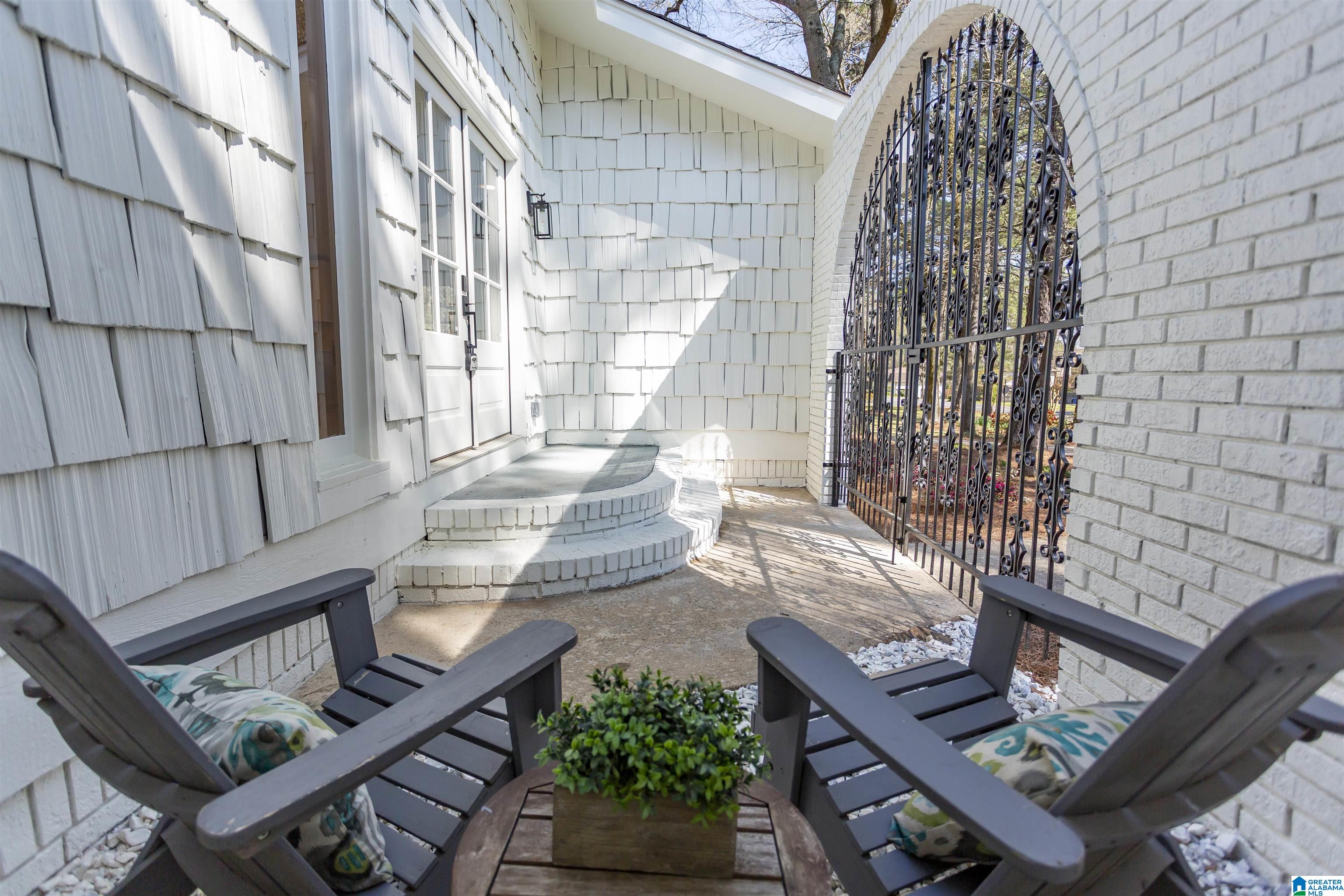 2885 WISTERIA DRIVE
