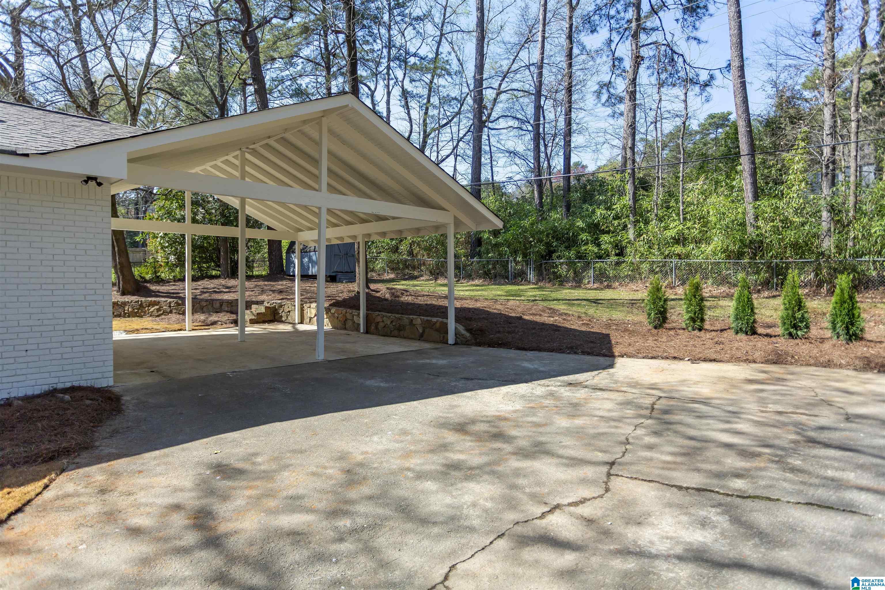 2885 WISTERIA DRIVE