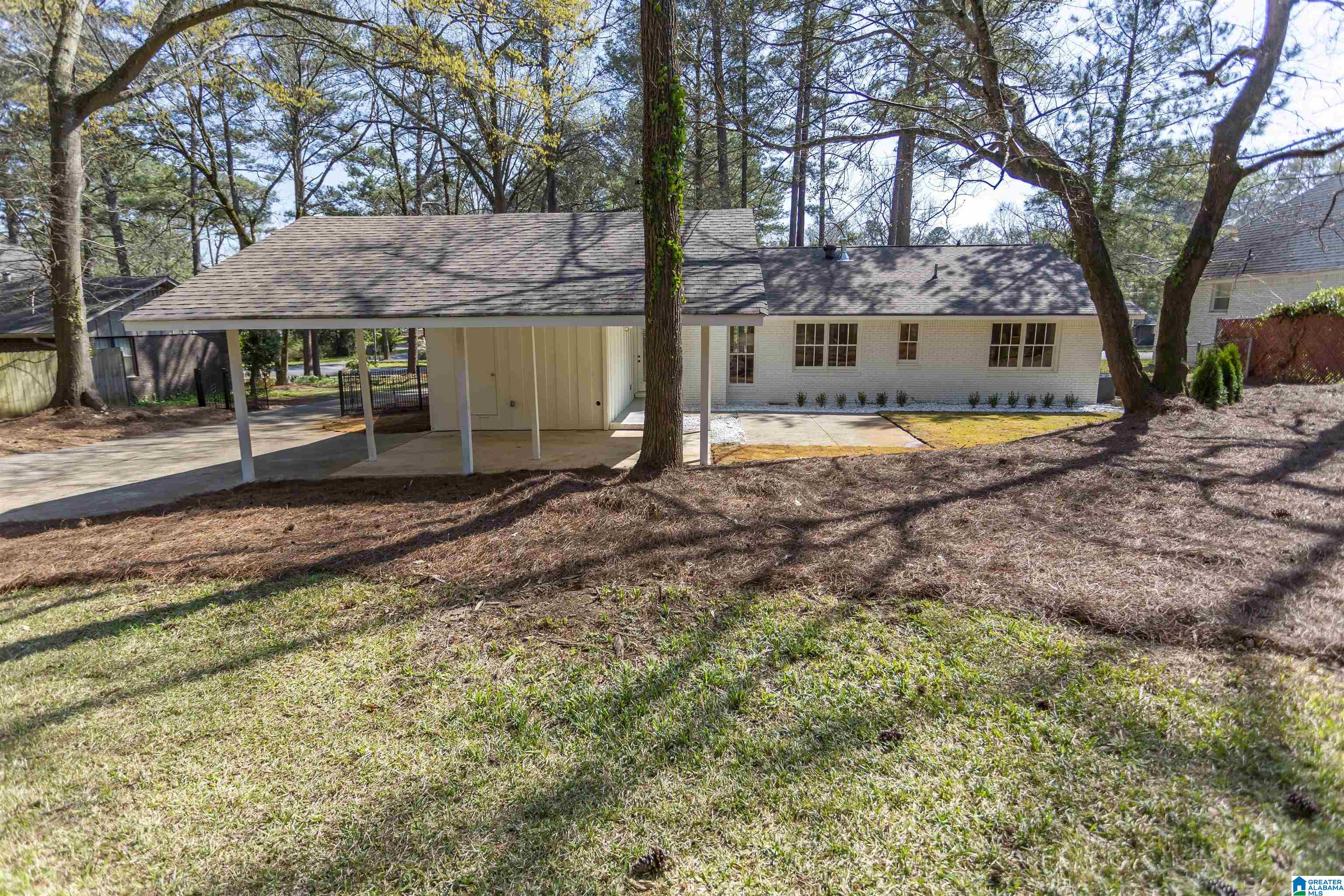 2885 WISTERIA DRIVE