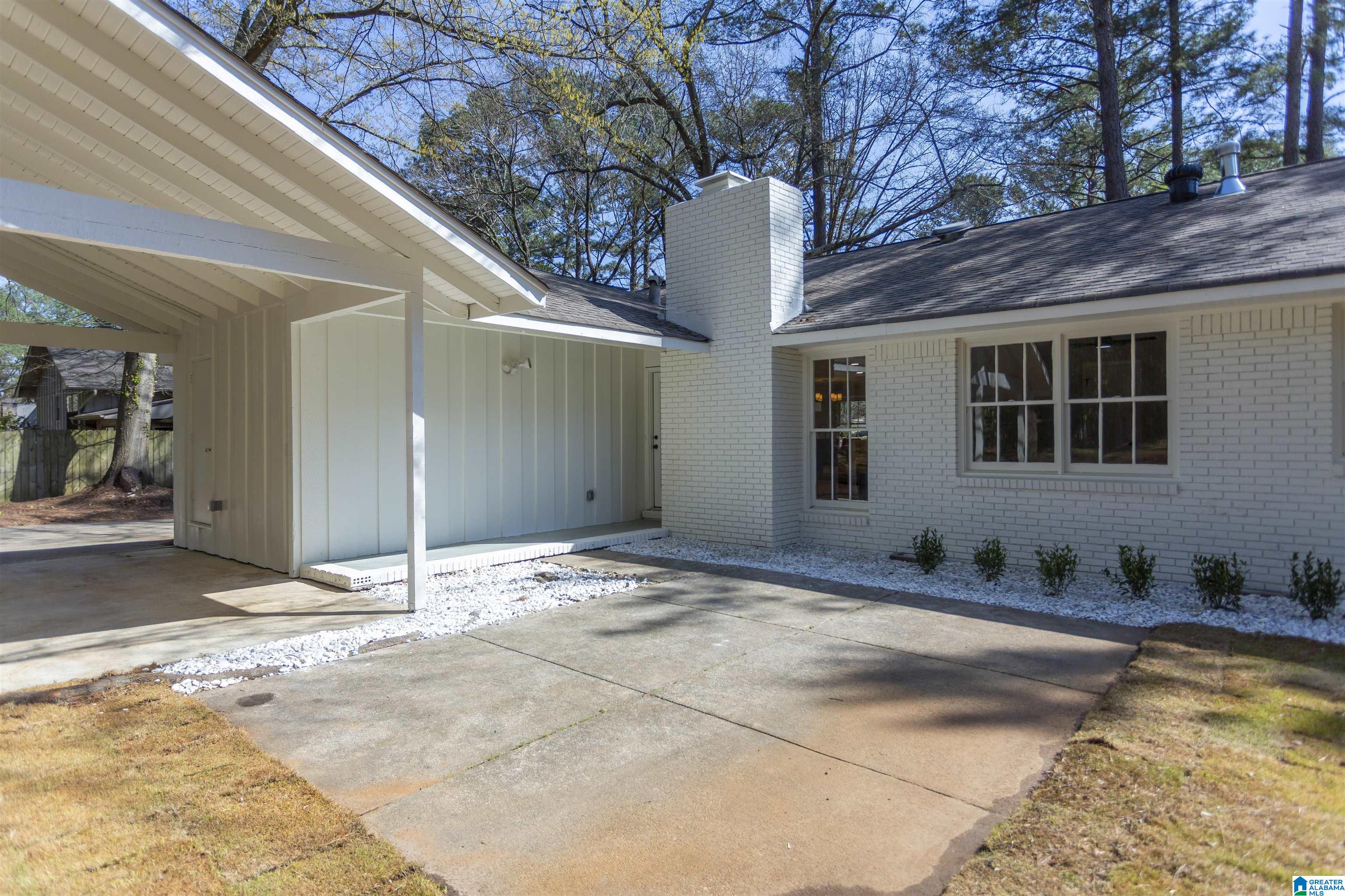 2885 WISTERIA DRIVE