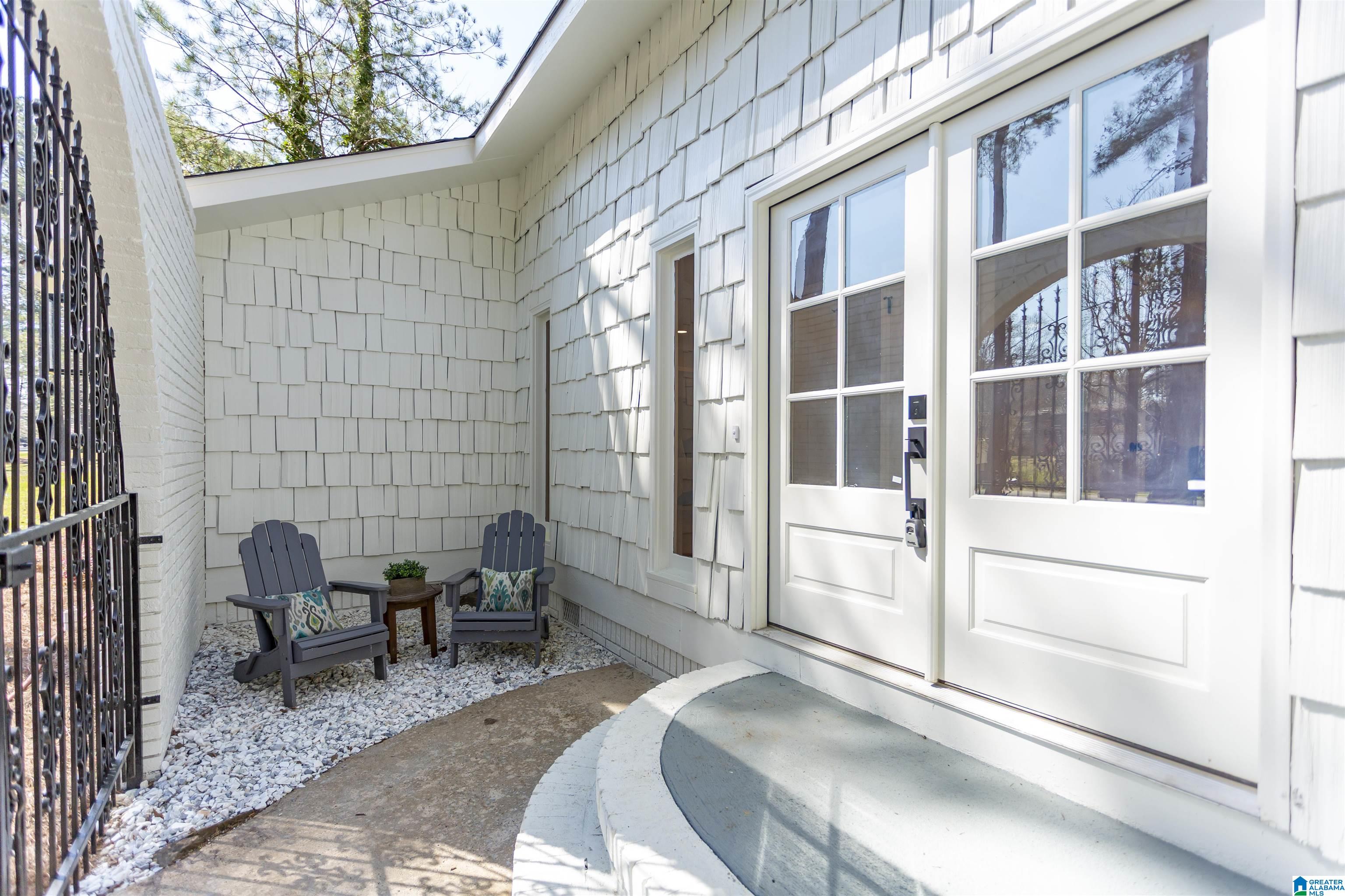 2885 WISTERIA DRIVE