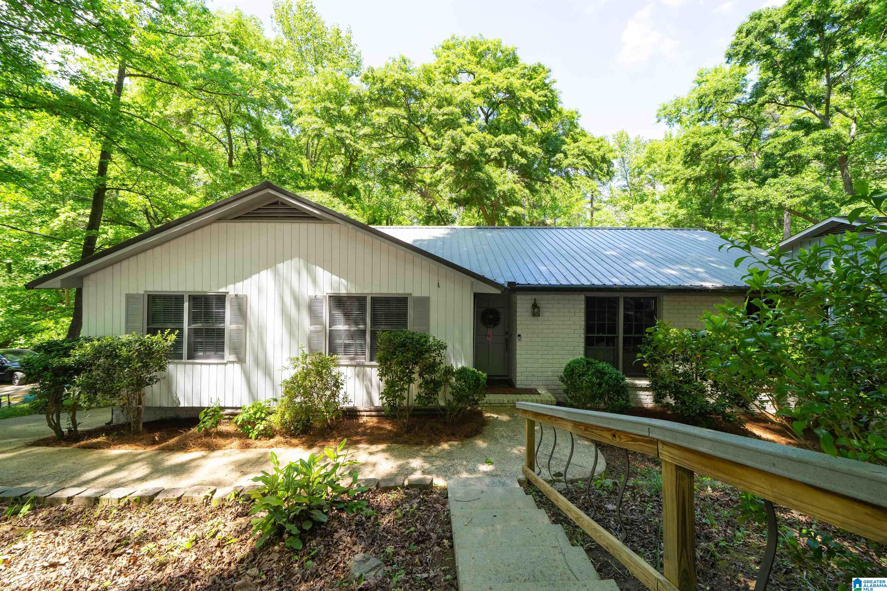 3008 LAKE PARK CIRCLE