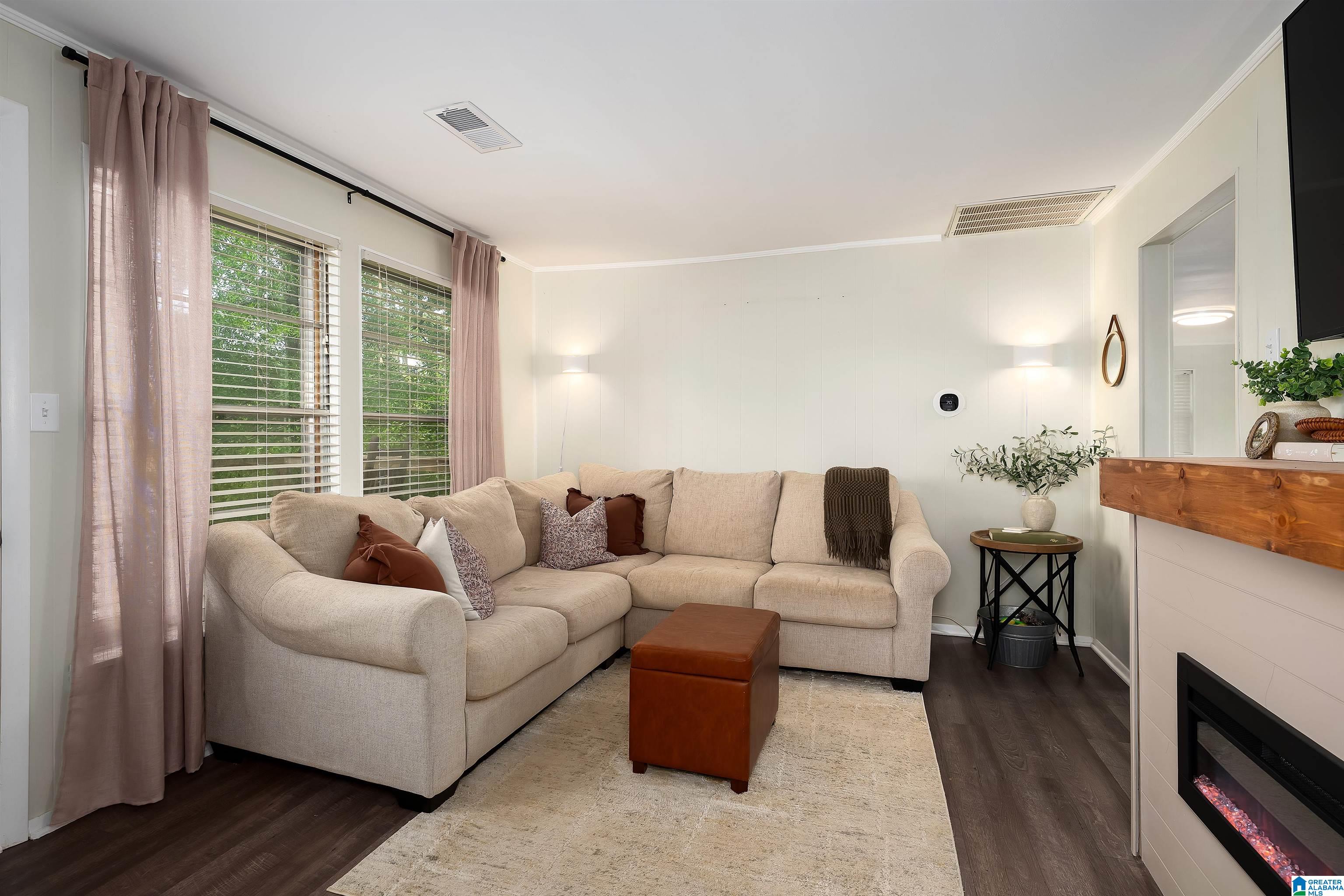 7367 FRANKLIN DRIVE