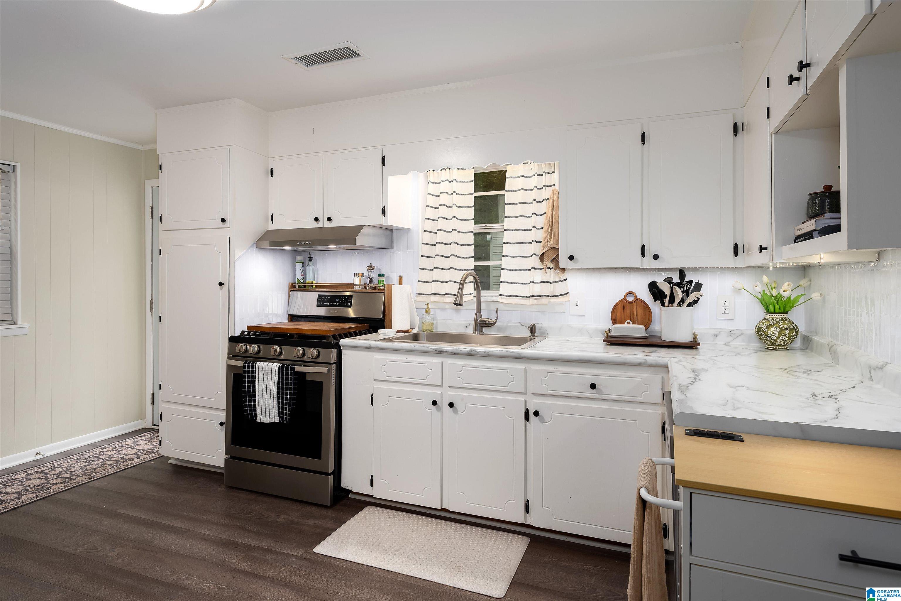 7367 FRANKLIN DRIVE