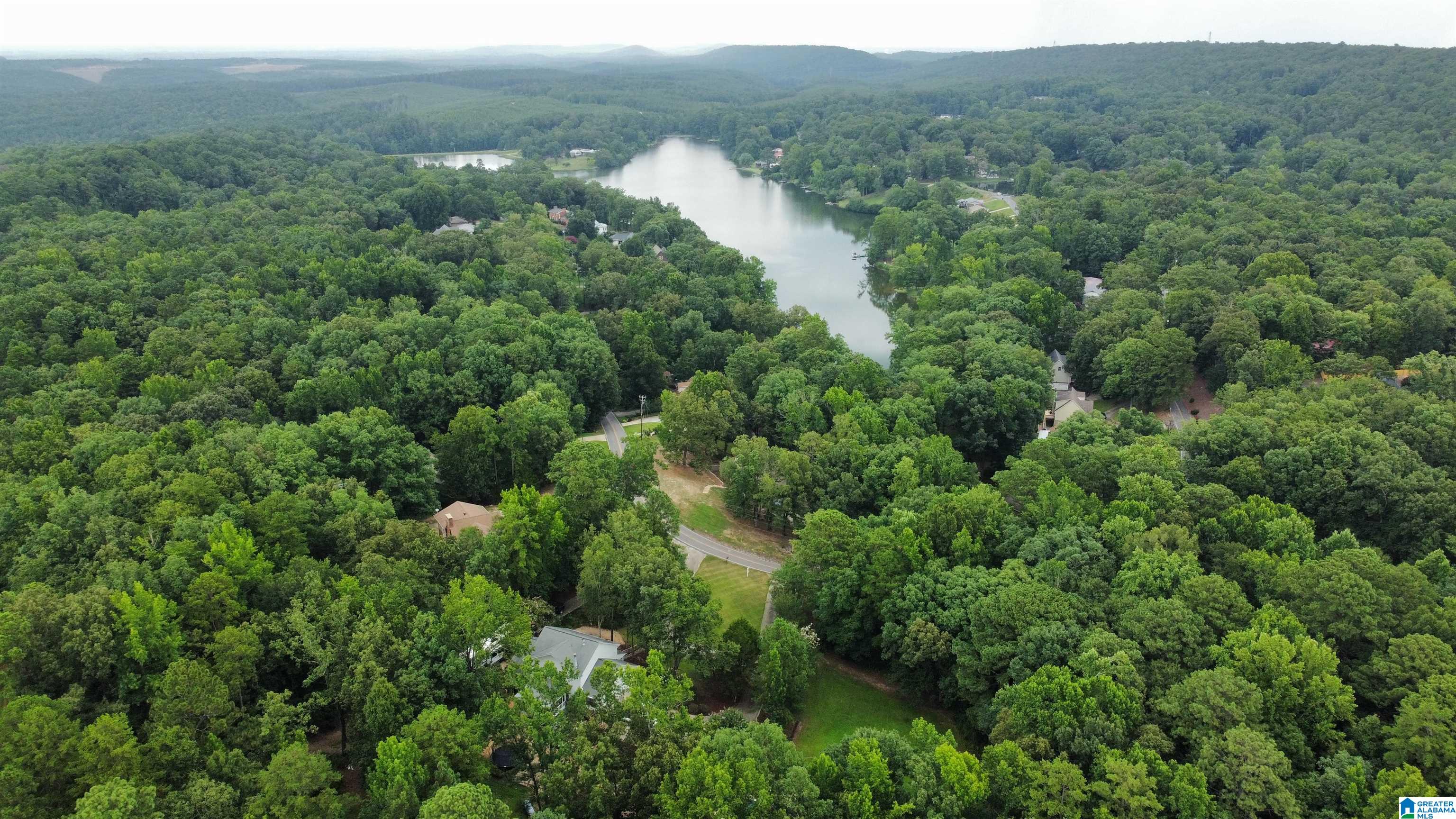2203 LAKESIDE DRIVE