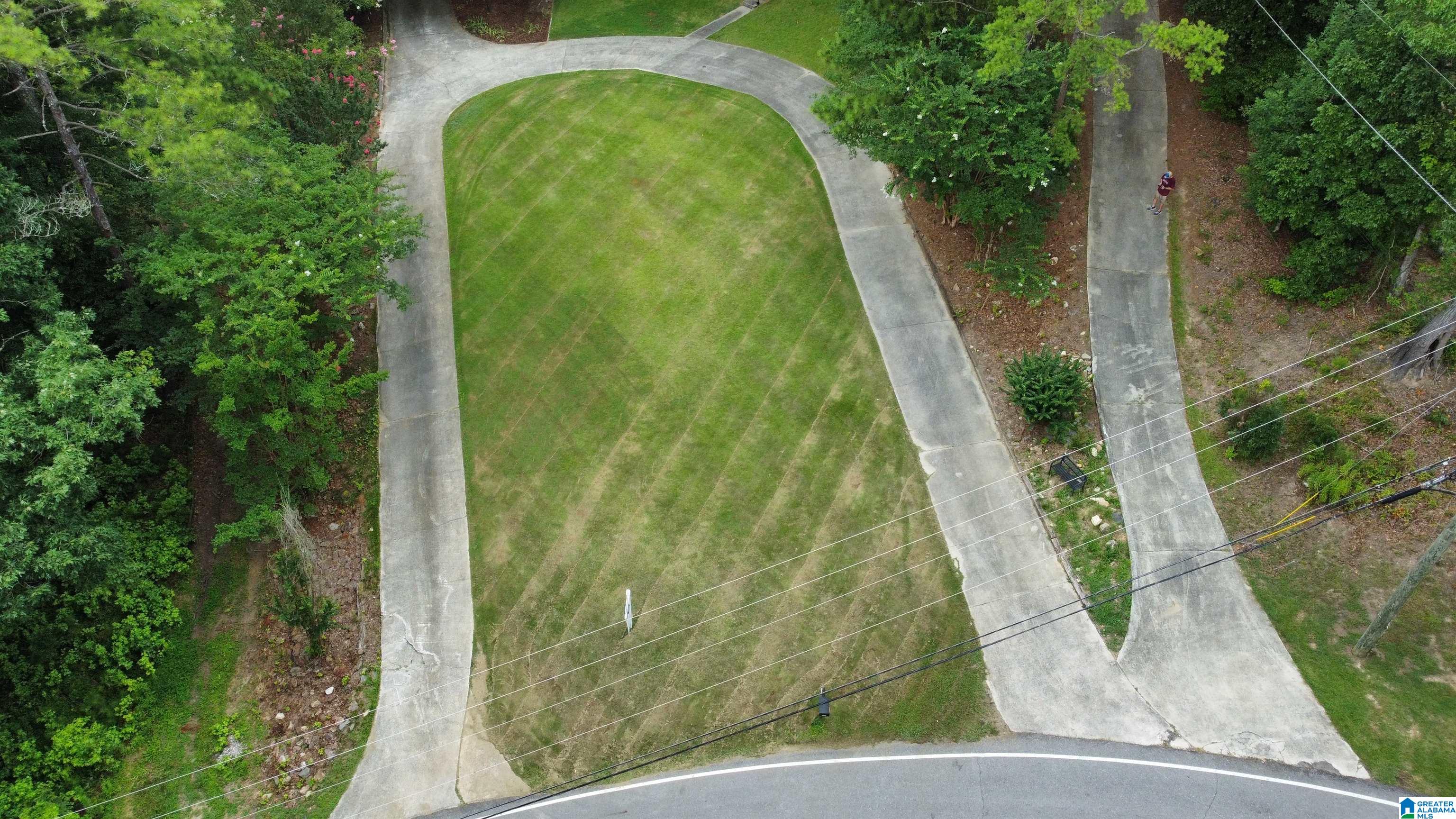 2203 LAKESIDE DRIVE