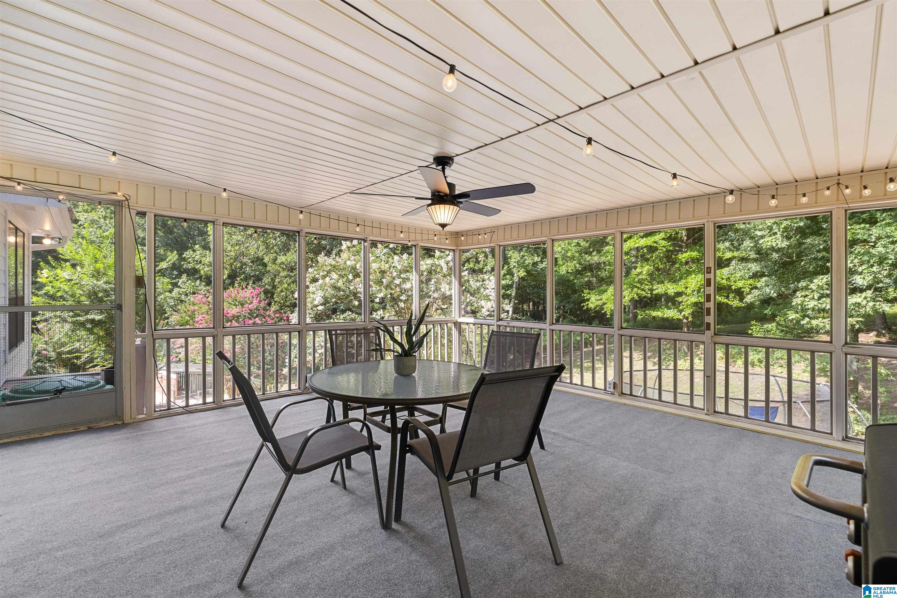 2203 LAKESIDE DRIVE