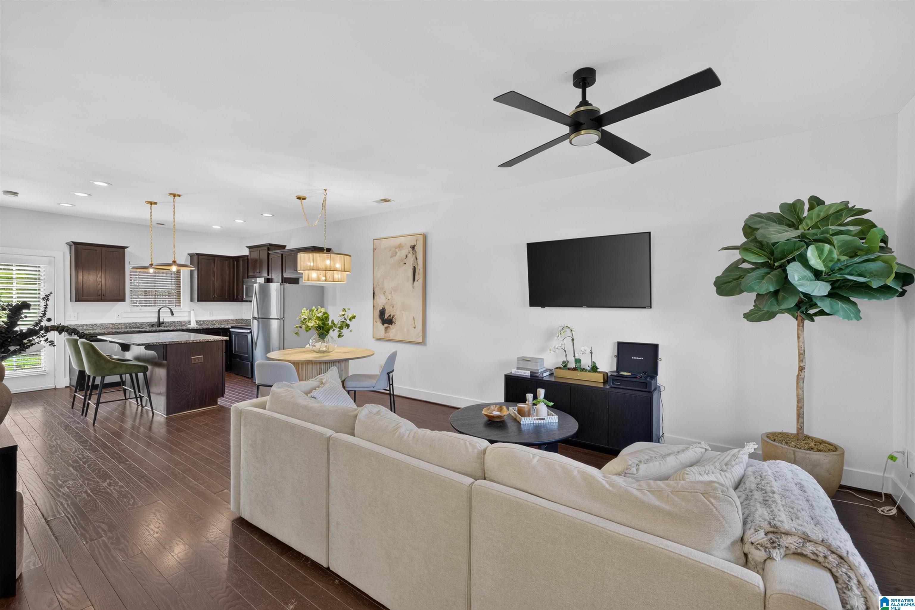 4353 RIDGEMONT CIRCLE