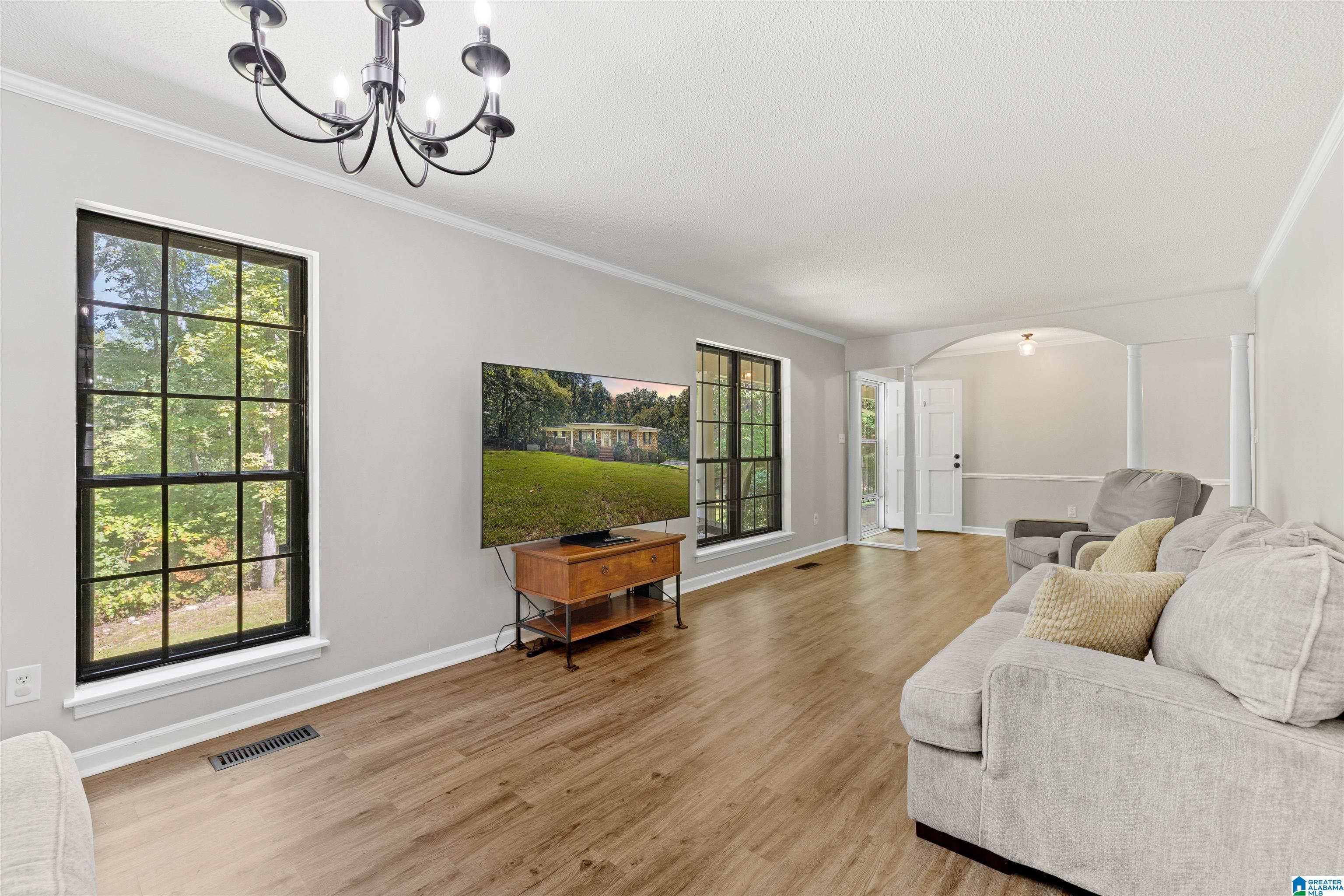 5633 LAZY ACRES TRAIL