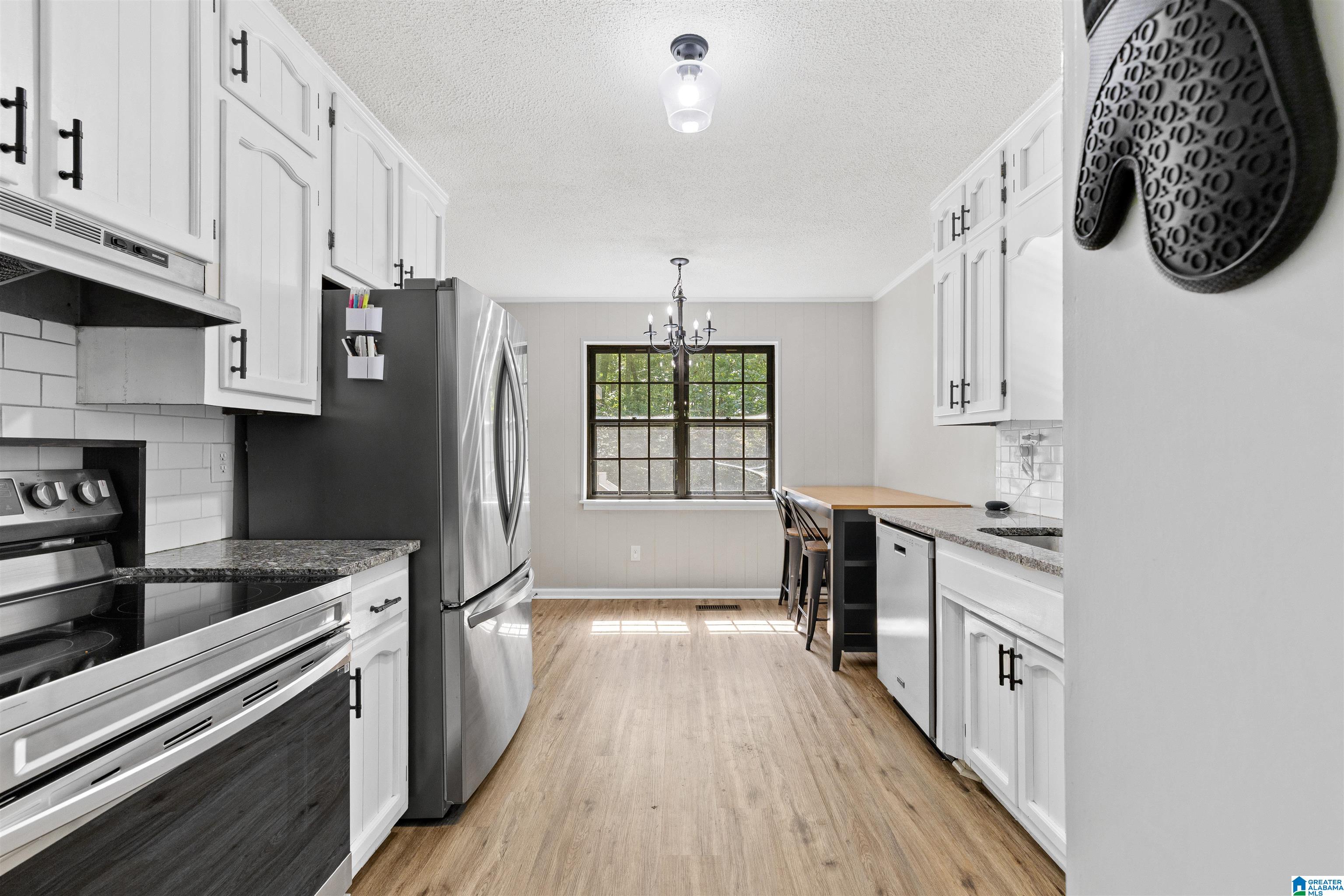 5633 LAZY ACRES TRAIL