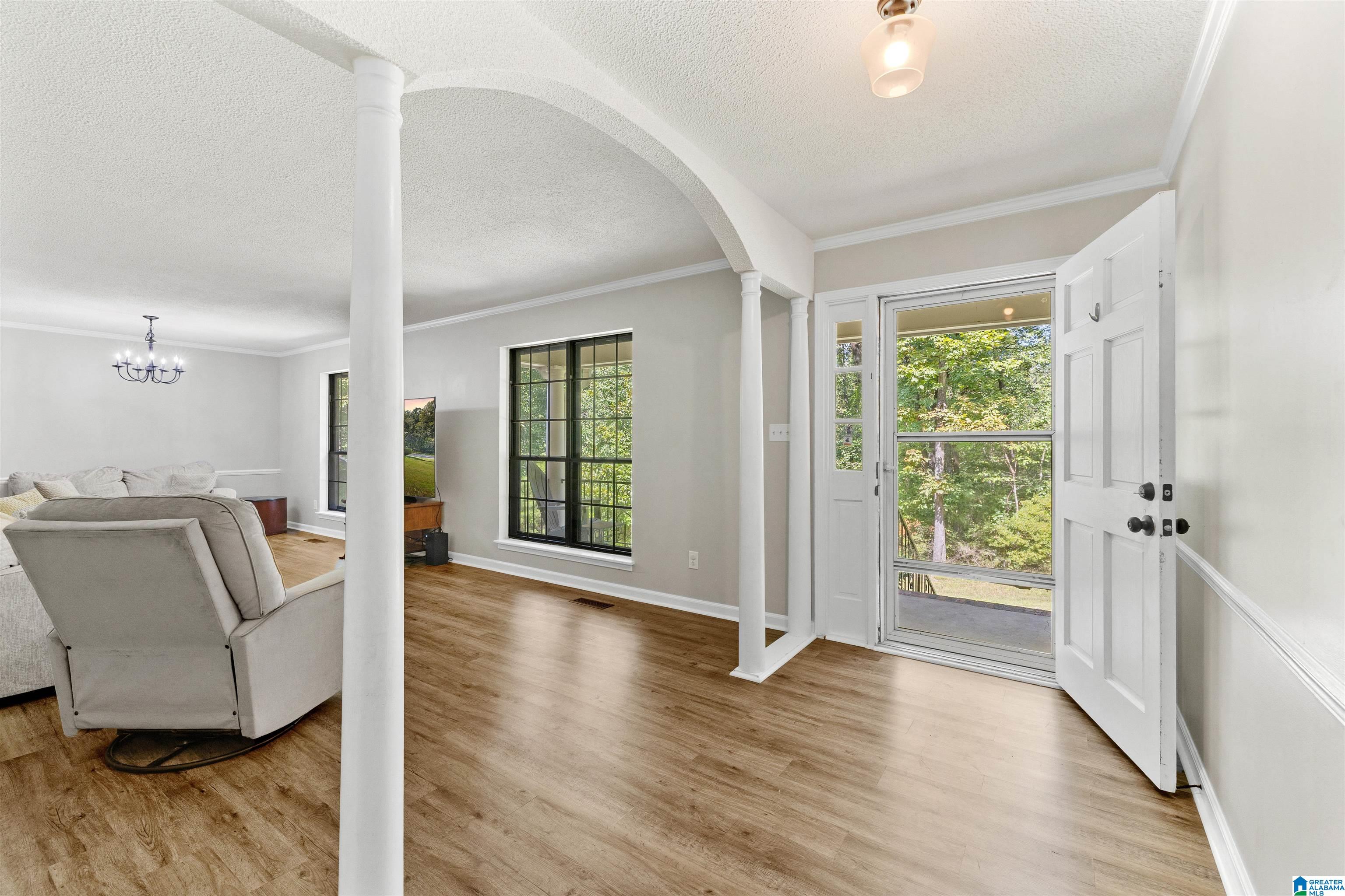 5633 LAZY ACRES TRAIL