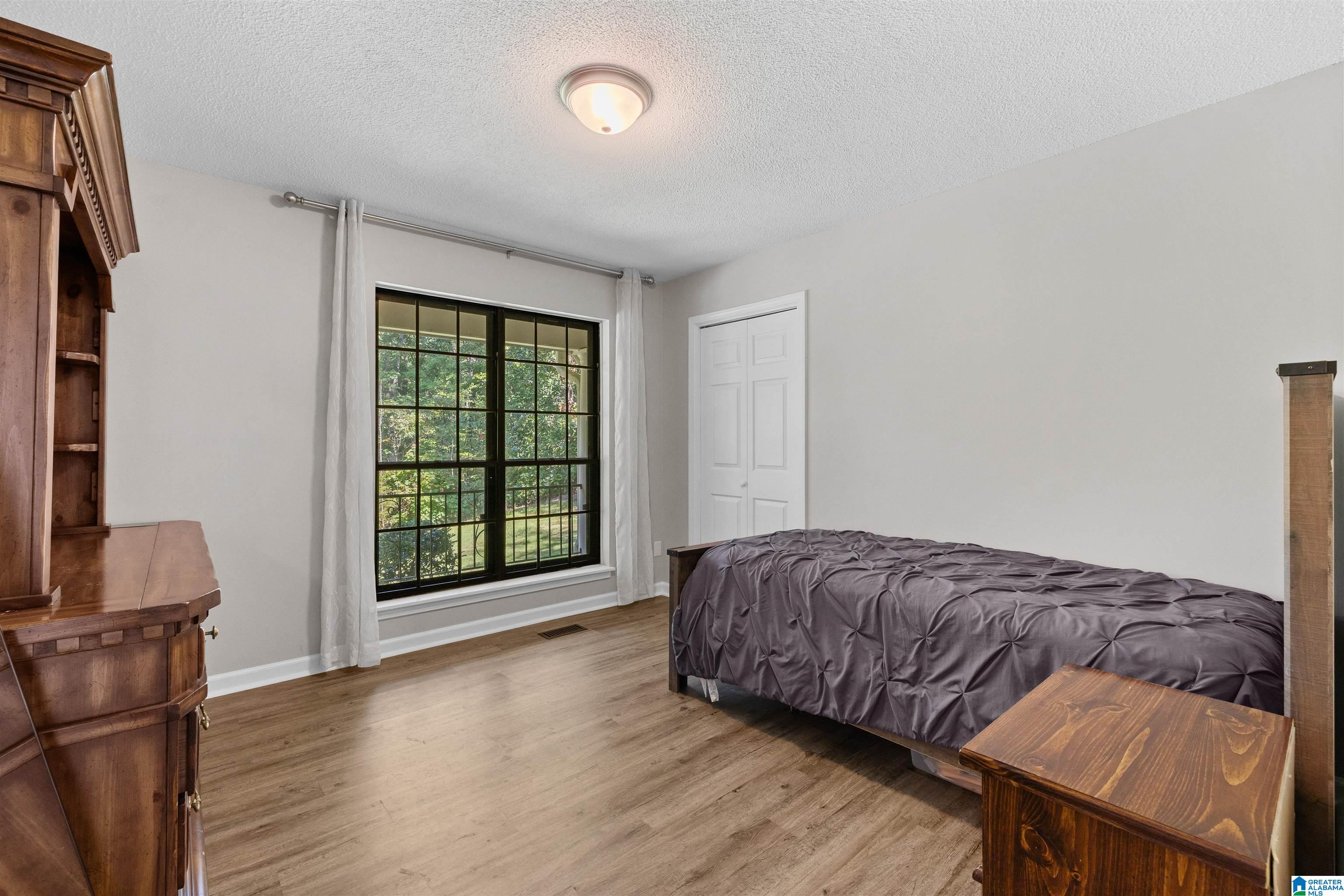5633 LAZY ACRES TRAIL