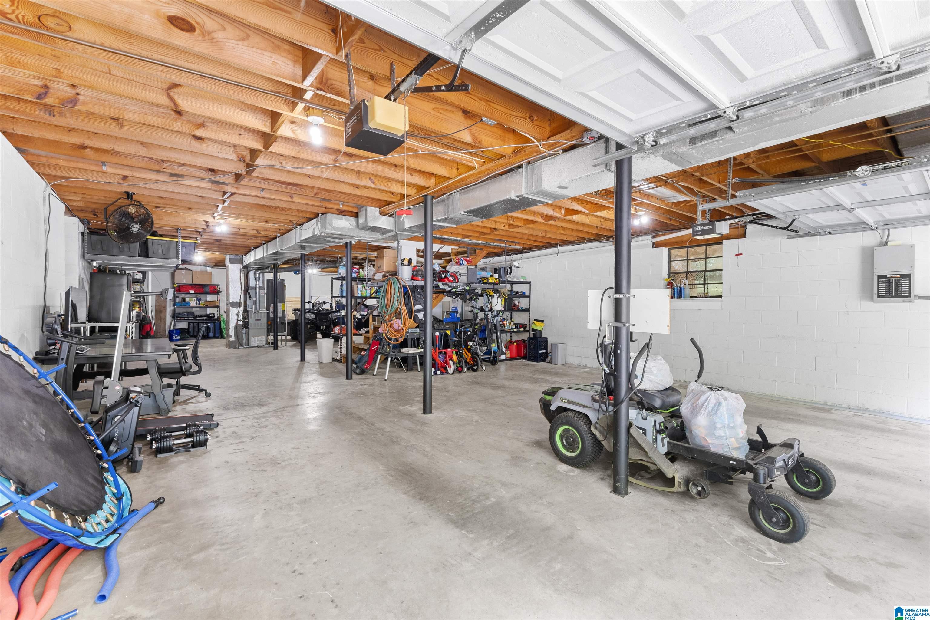 5633 LAZY ACRES TRAIL